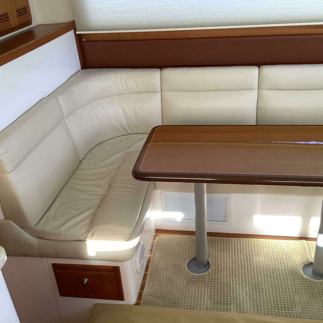 2006 Cabo 35 Flybridge Sportfish - Image 20