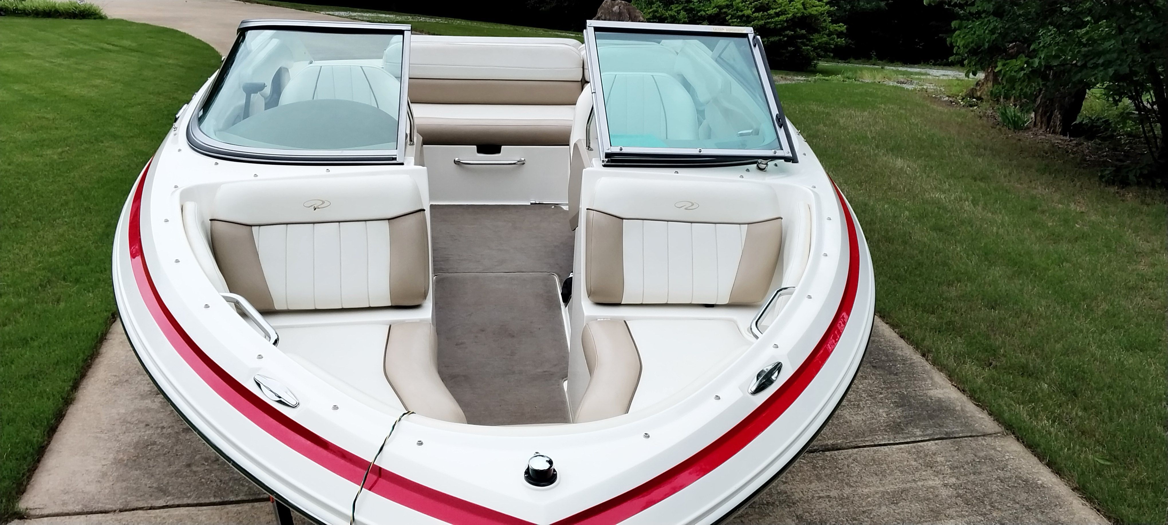 2004 Regal 2000 Bowrider - 12
