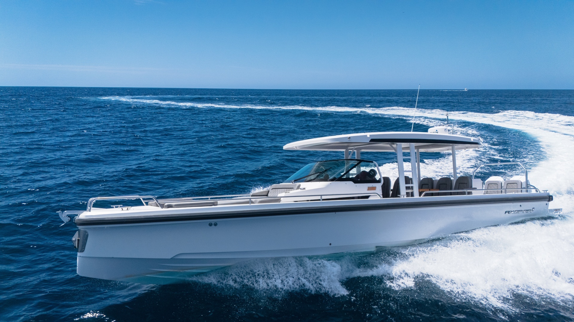 2020 Axopar 37 Sun Top - Image 52