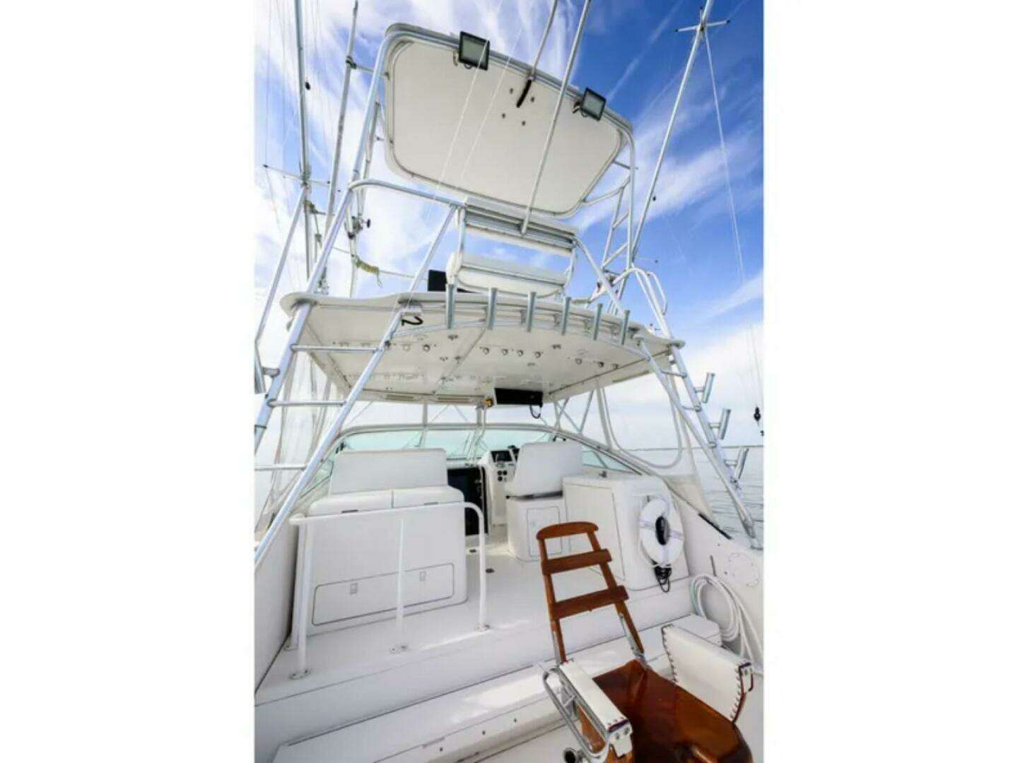 1998 Bertram 36 Moppie - Image 10