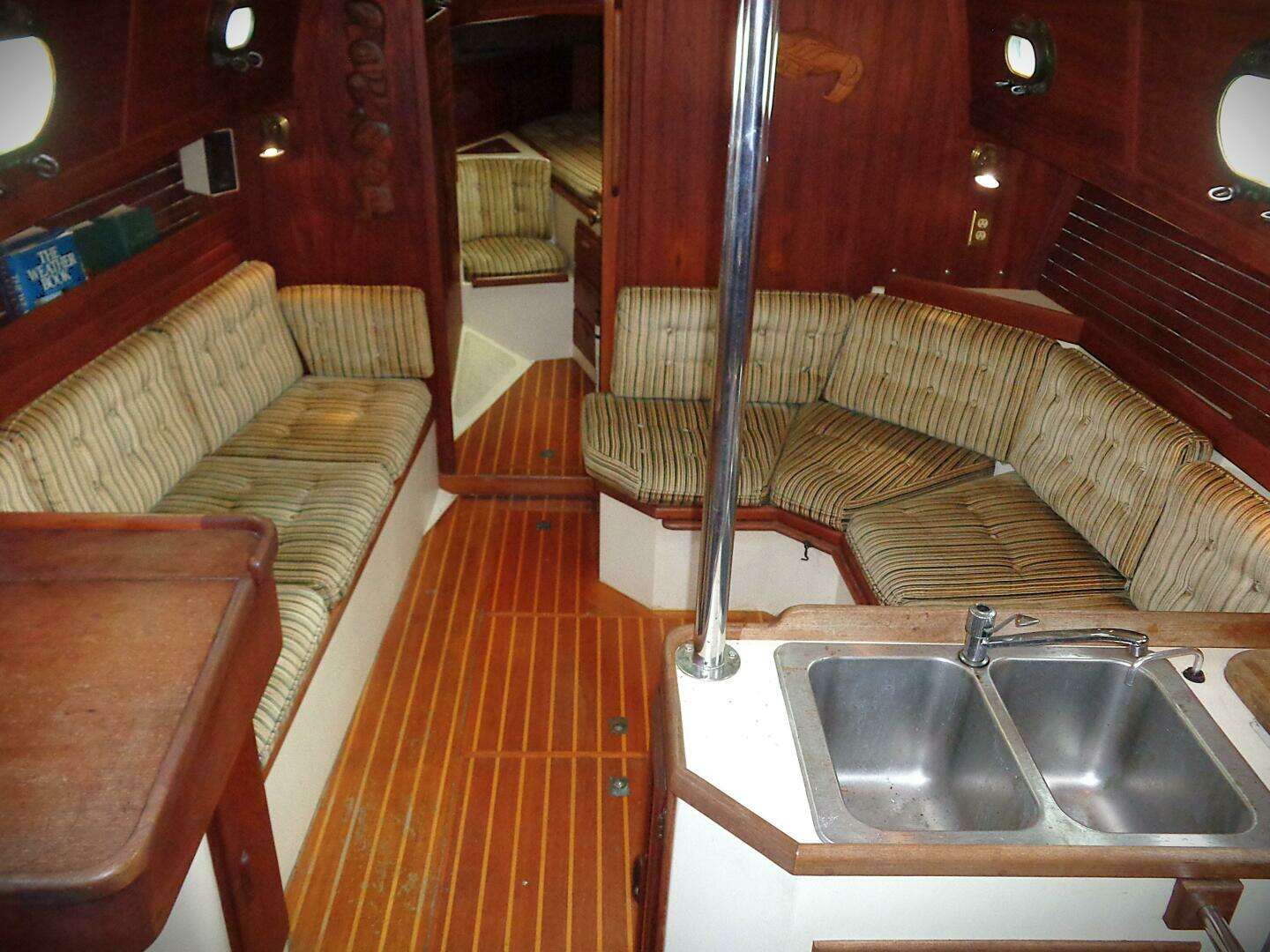 1983 Pacific Seacraft 37 - Image 2