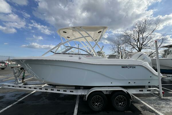 2026 Sea Fox 228 Traveler