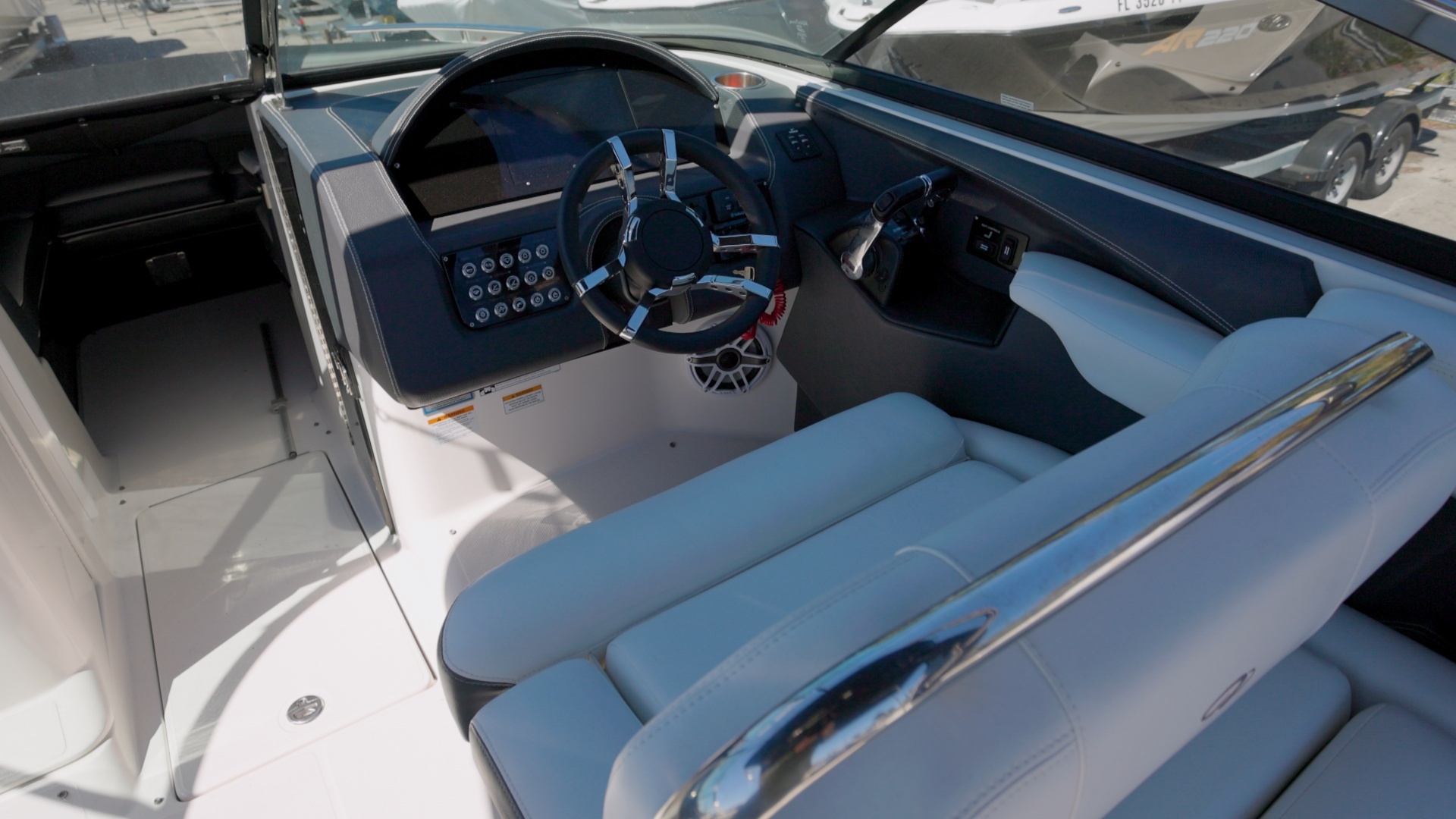 2017 Regal 29 OBX - Image 7