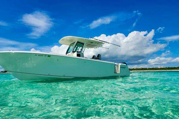2021 Sailfish 272 CC