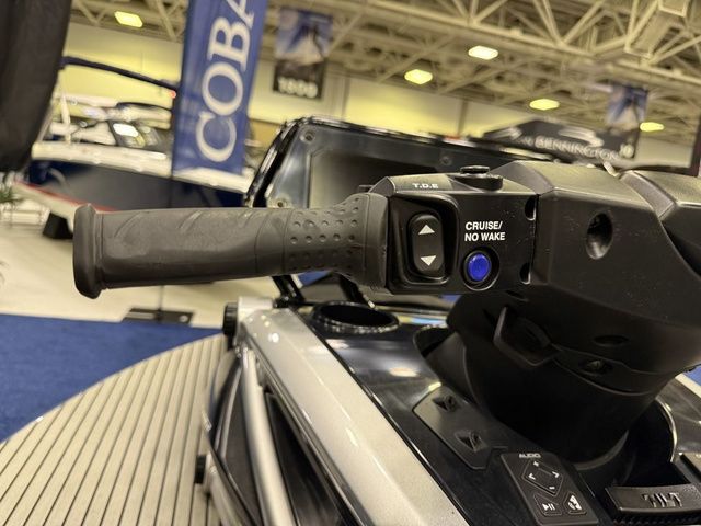 2026 Yamaha WaveRunner Crosswave® - 17