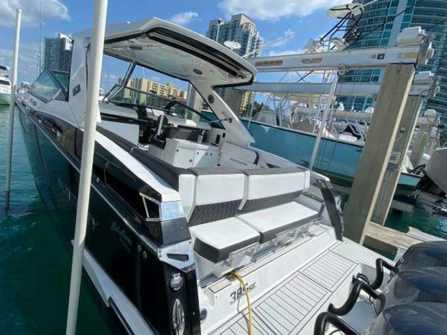 2018 Monterey 385 SE - Image 2