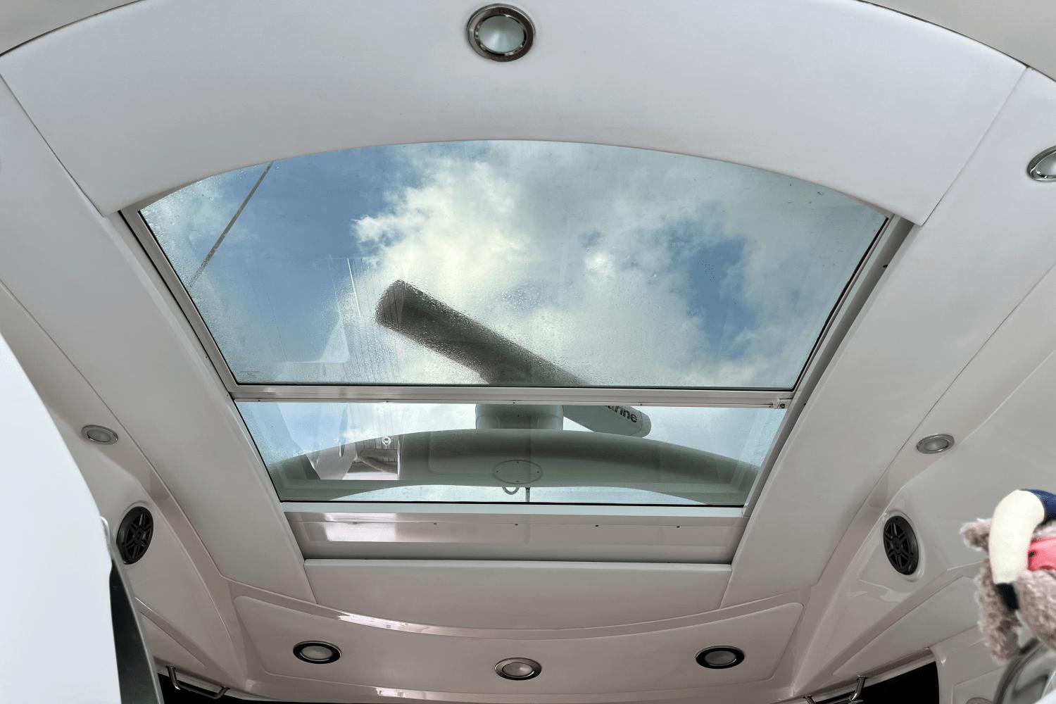 2015 Sea Ray 450 Sundancer - 26
