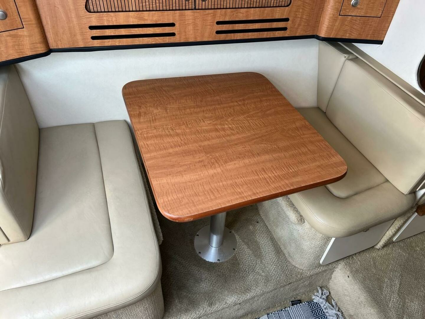 2006 Sea Ray Sundancer - Image 12