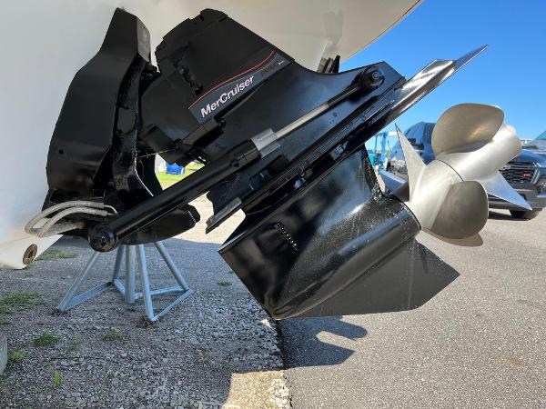 2013 Formula 270 Bowrider - 30