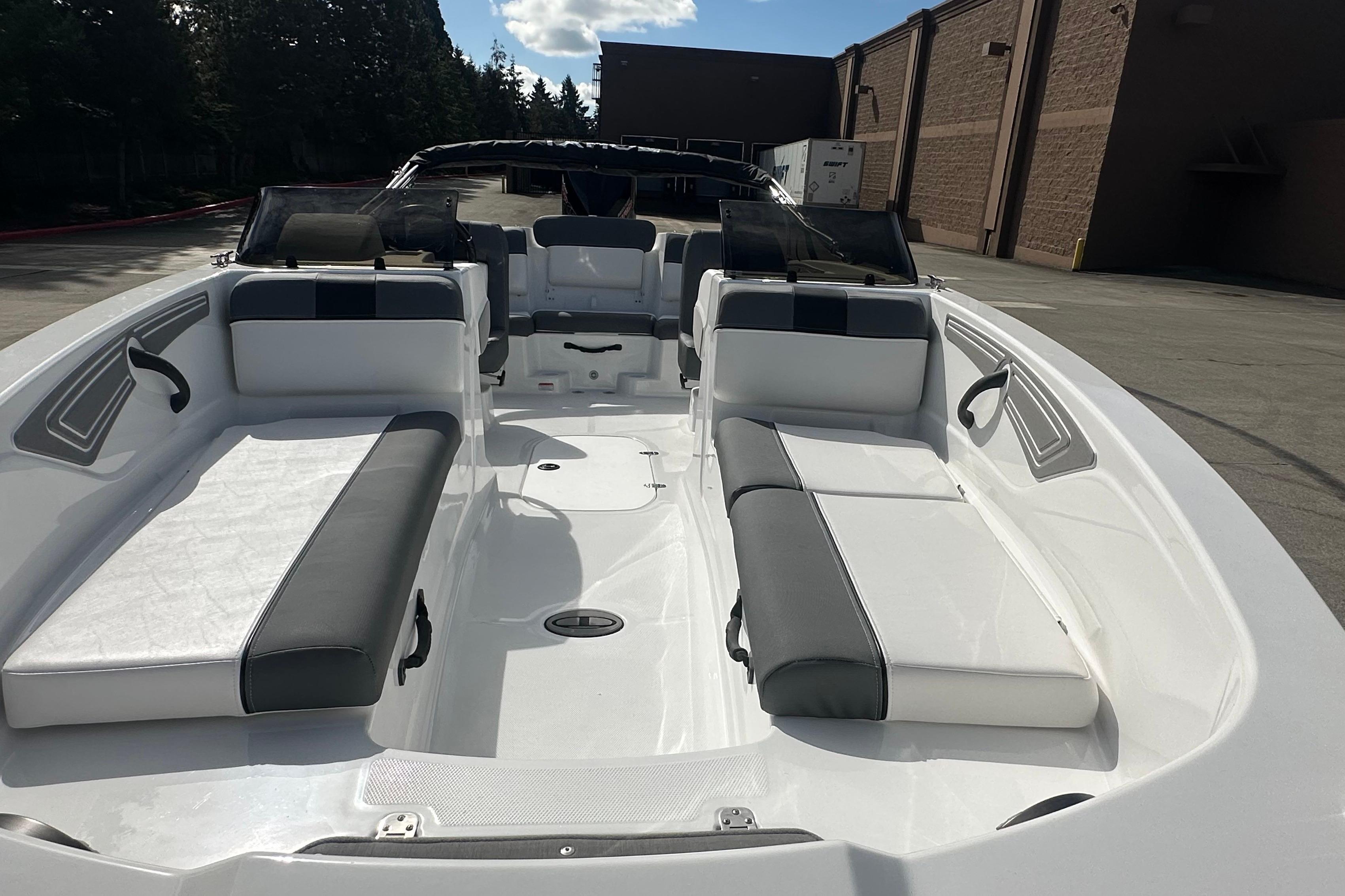 2026 Tahoe T21 boat interior with sleek seating and modern design.