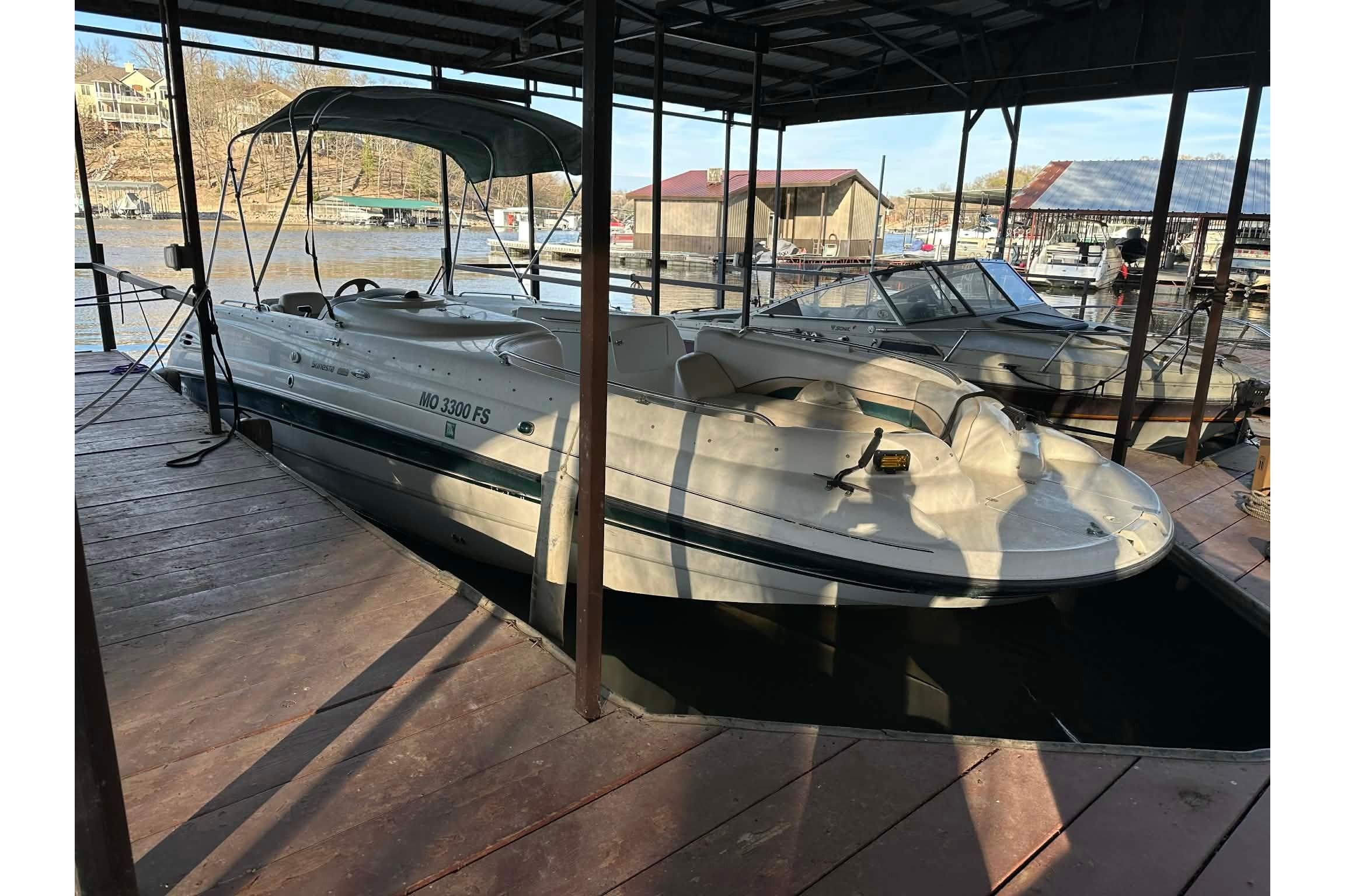 1998 Chaparral Sunesta 252