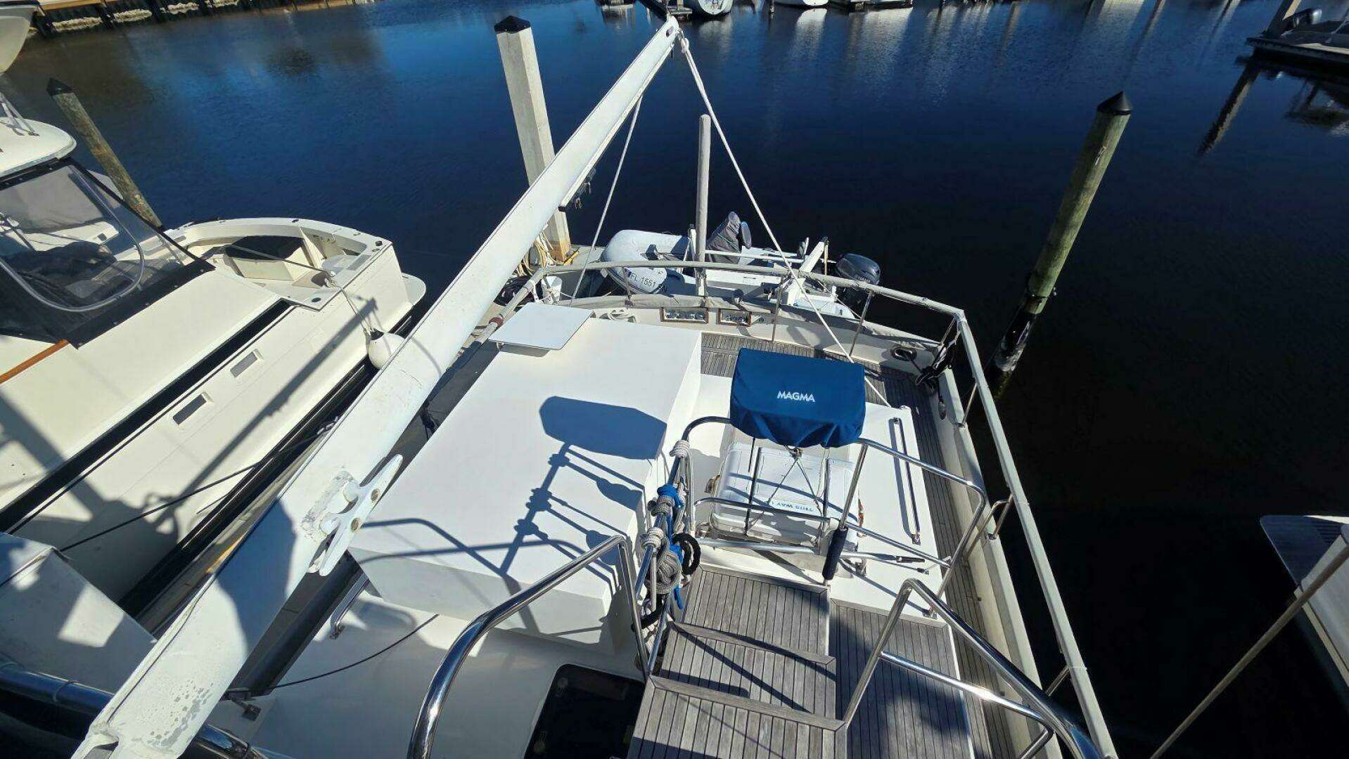 1997 Grand Banks 49 Classic - Image 23