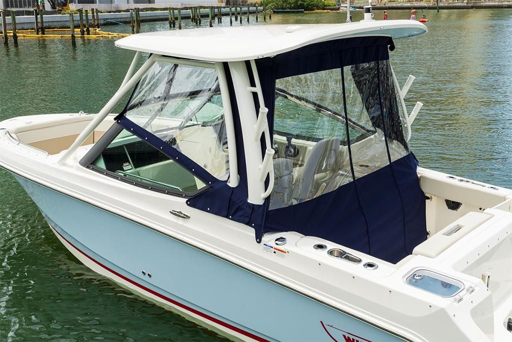 2023-Boston-Whaler-240-Vantage-MarineMax