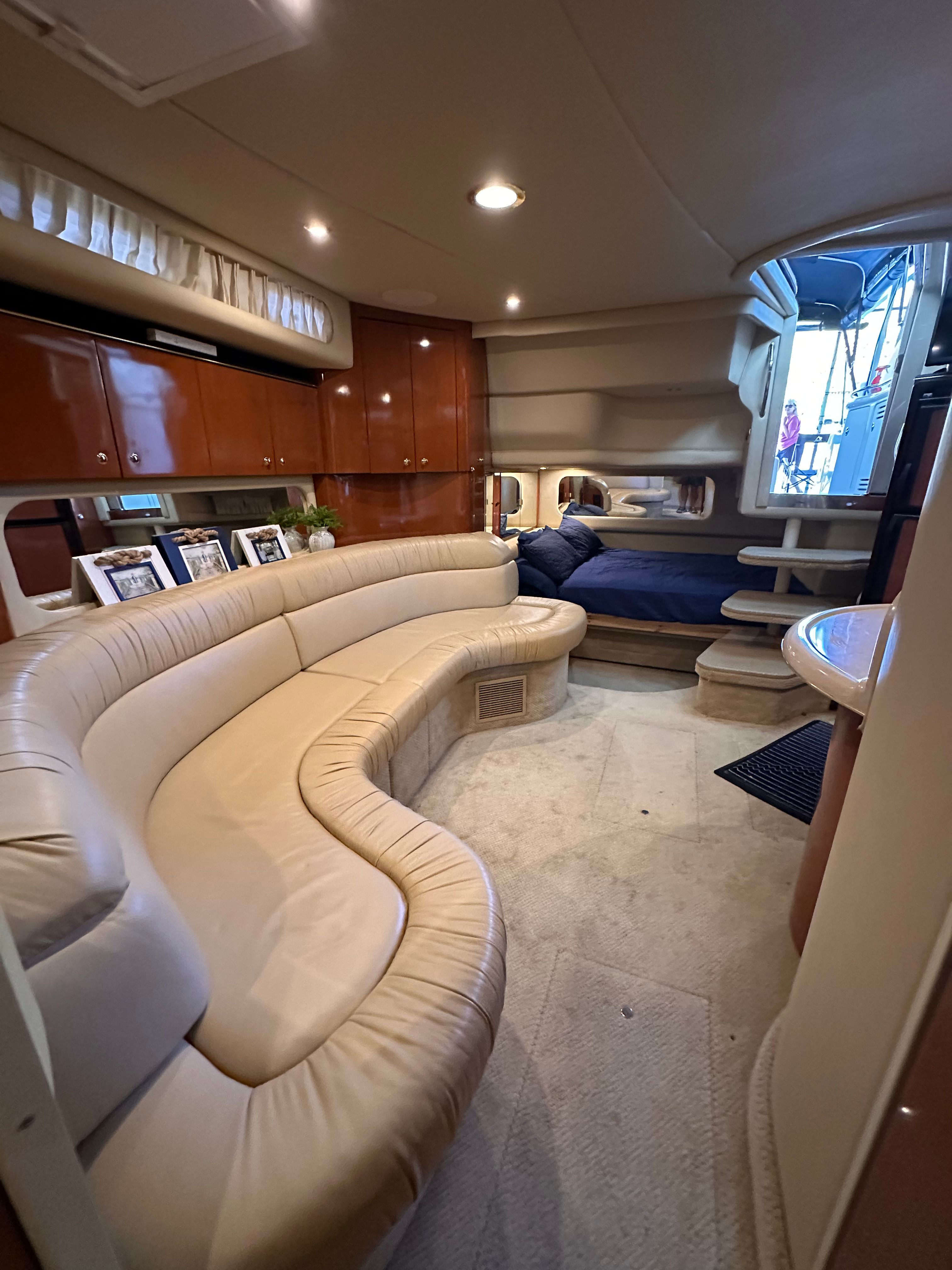 2001 Sea Ray 380 Sundancer - 16