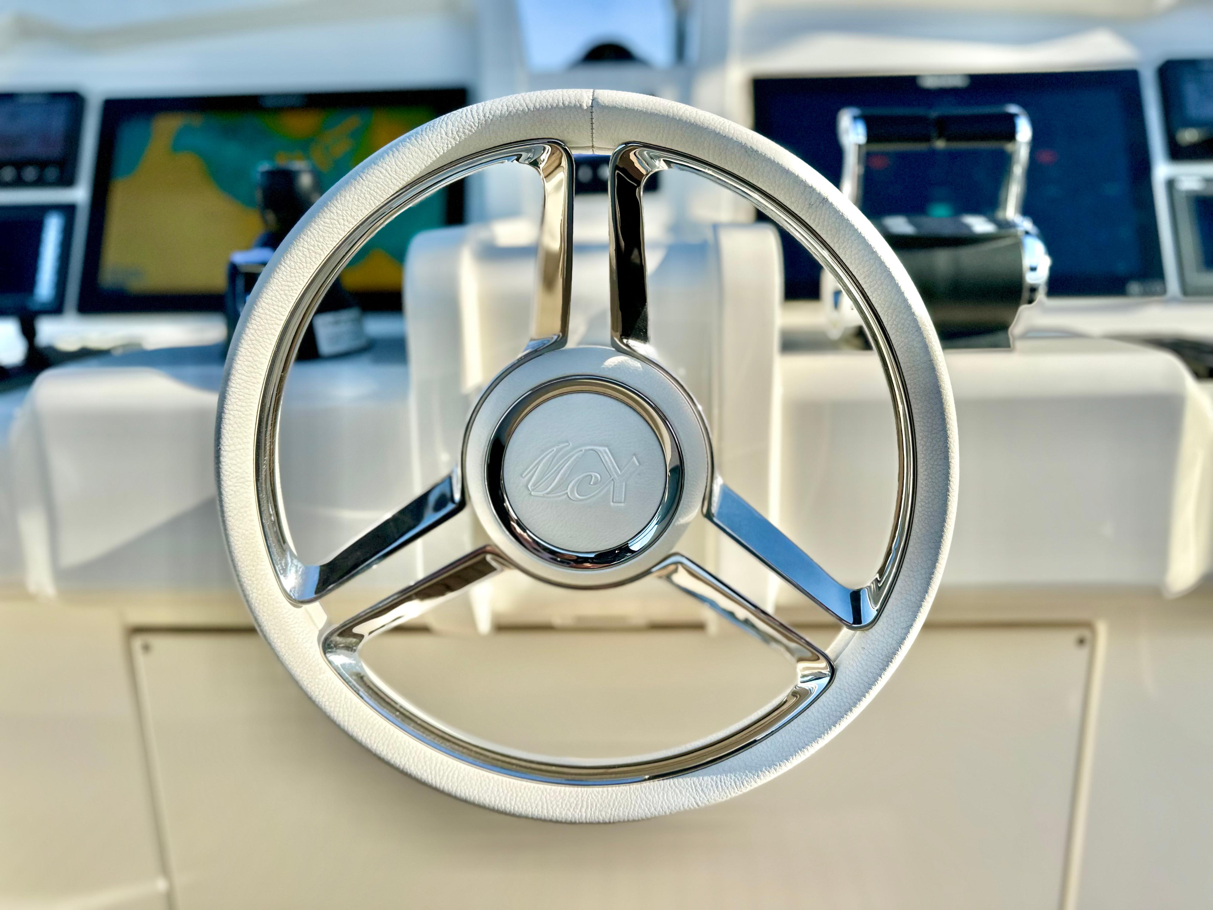2020 Monte Carlo Yachts MCY 70 - 70