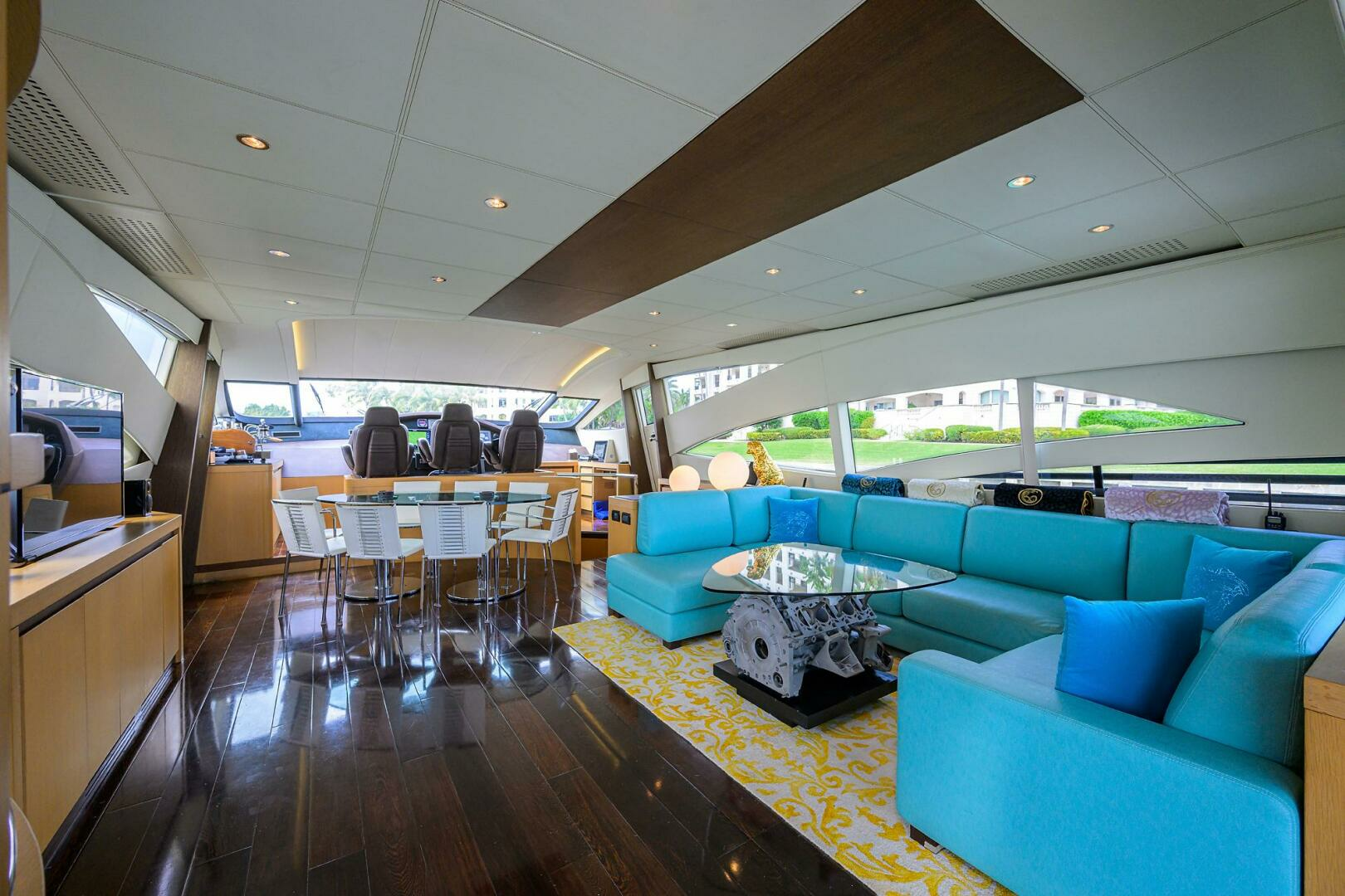 2009 Pershing 90 Express - Image 8