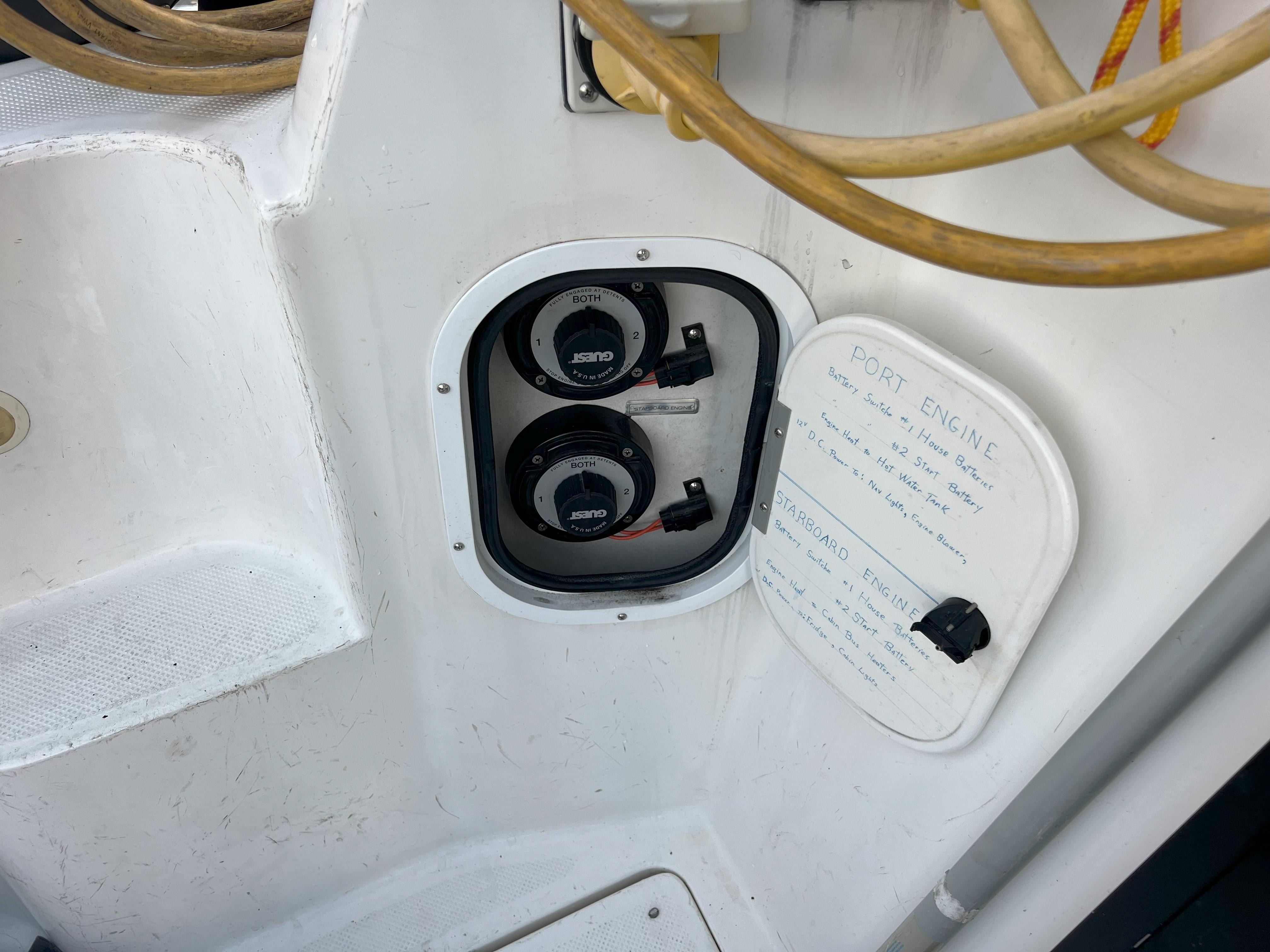 2001 Bayliner Ciera 3258 Command Bridge engine controls and gauges.