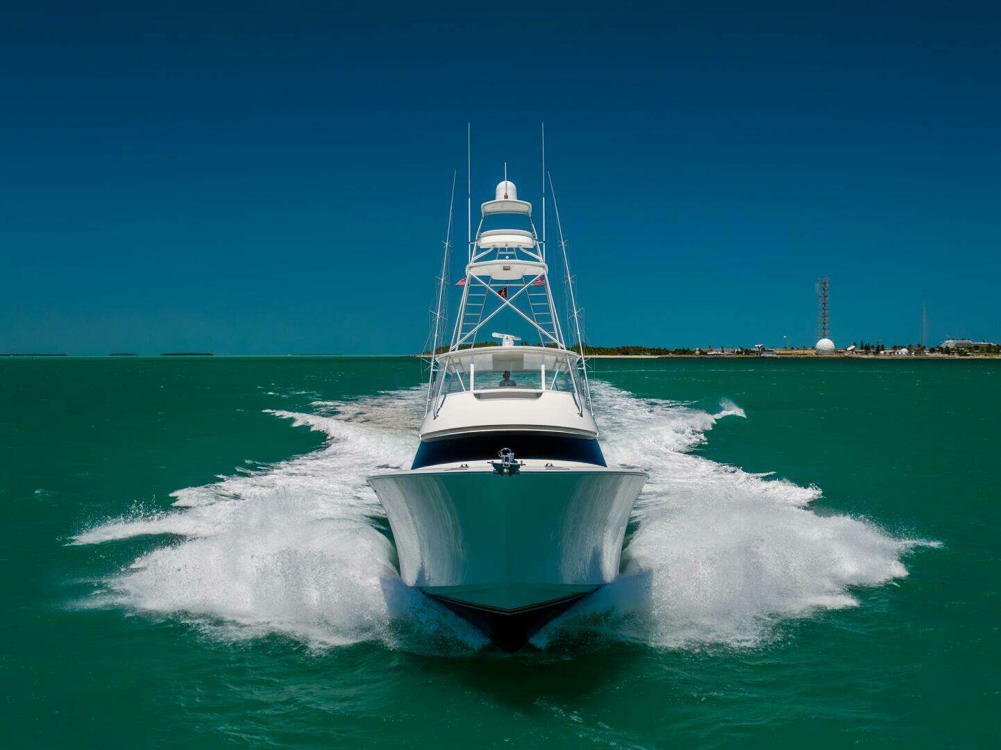2011 Viking 70 Convertible - Image 15