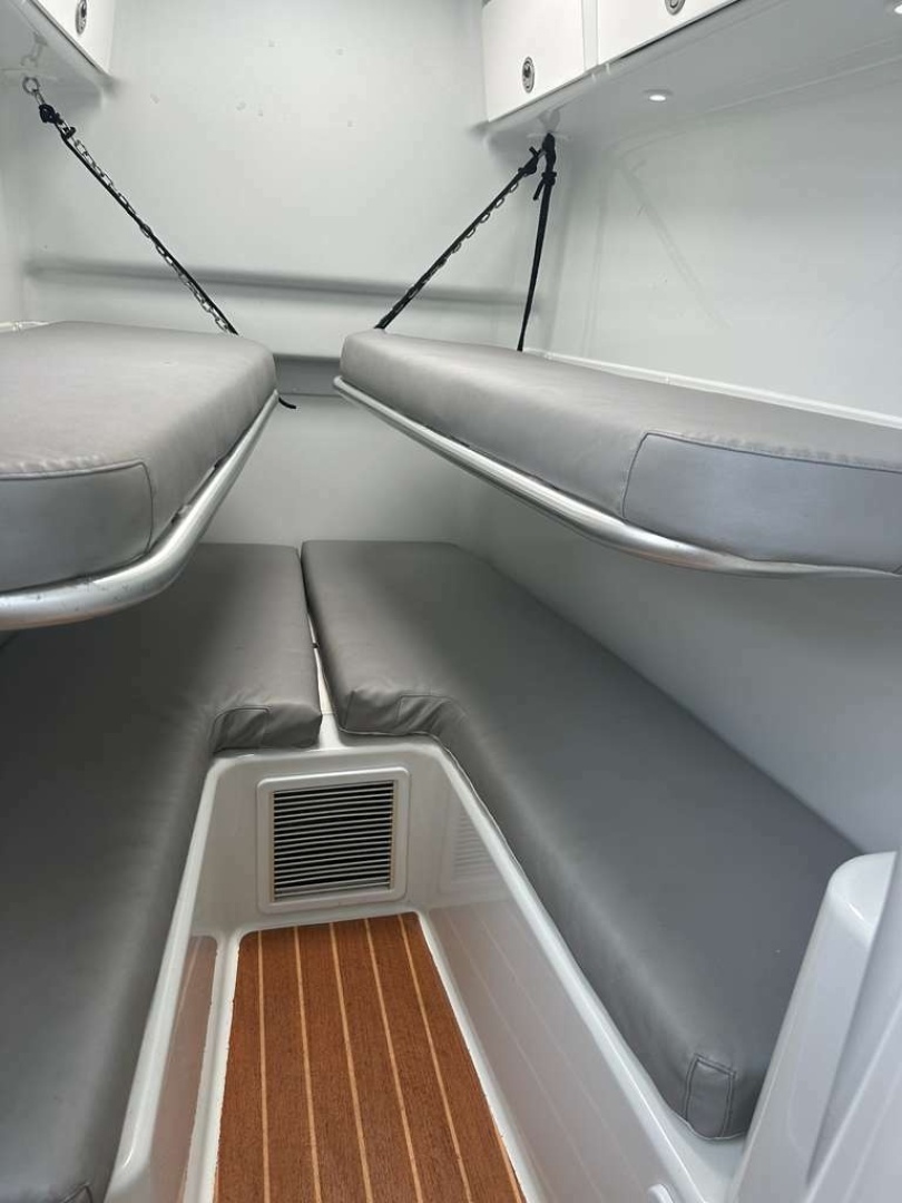 2014 Yellowfin 42 Offshore - Image 16