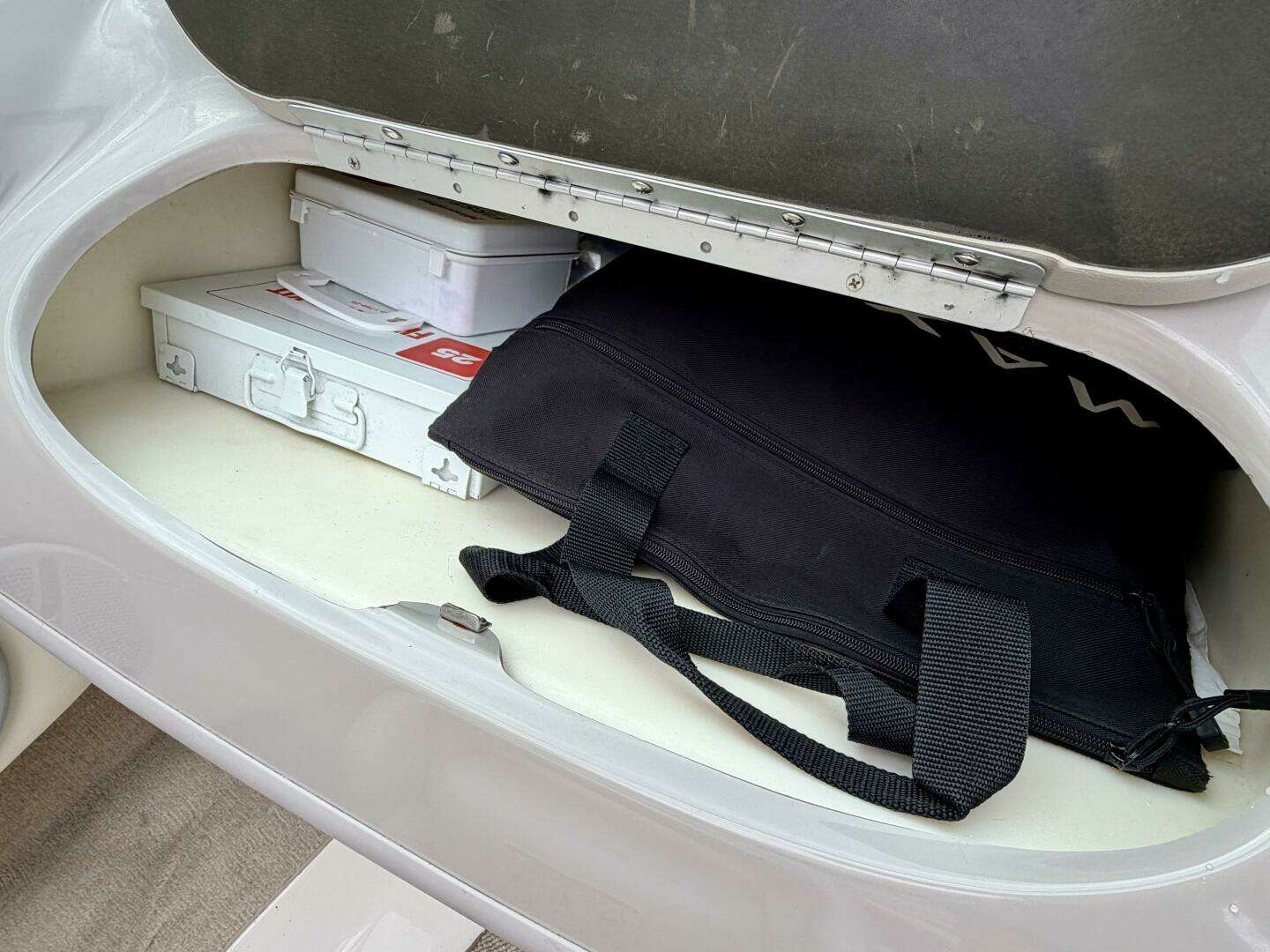 2007 Maxum 2200 SR3 - Image 43