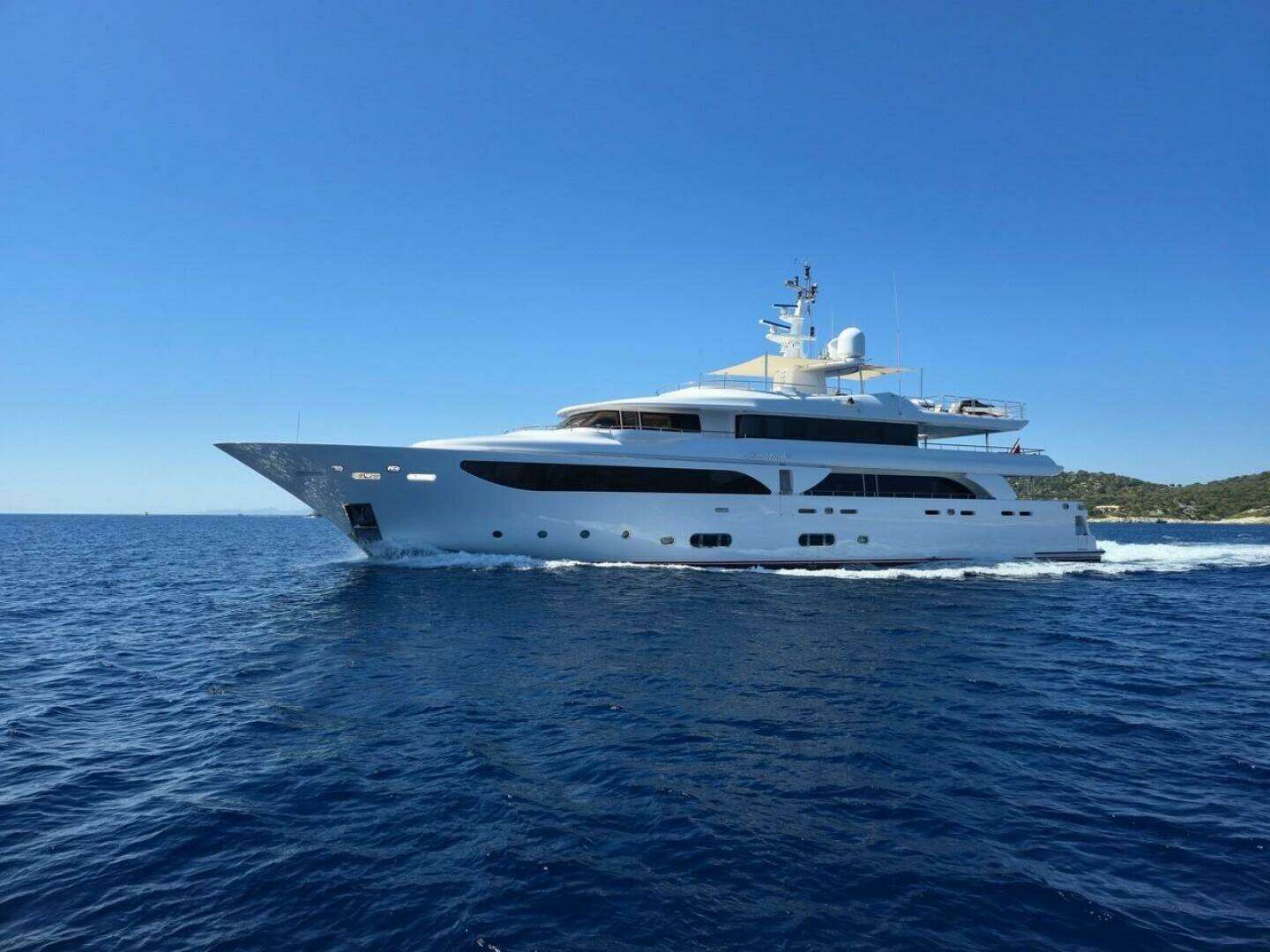 2007 CRN Pilothouse - Image 85