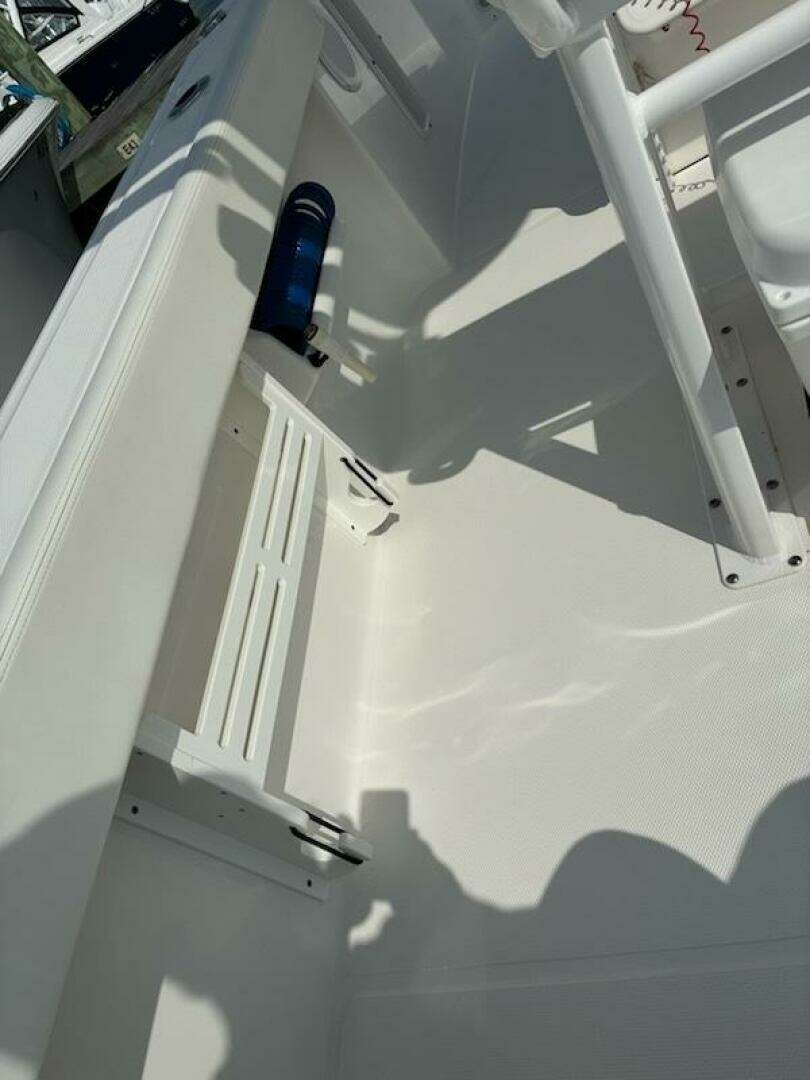 2022 Edgewater 23CC - Image 23
