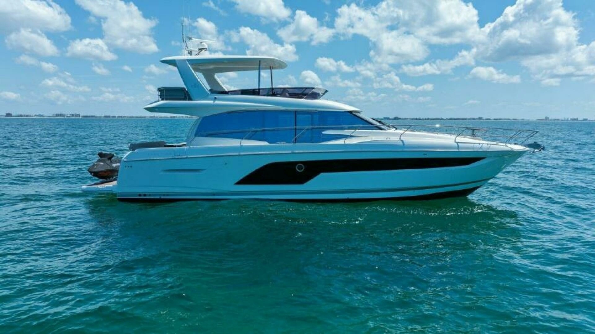 2022 Prestige 590 Flybridge - Image 57