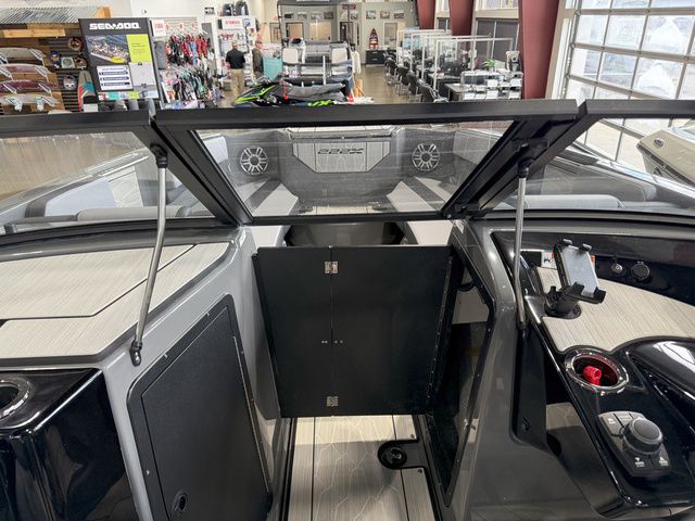 2025 Yamaha Boats 222XE - 20