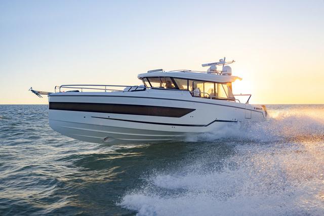 2025 Wellcraft 38 Explorer