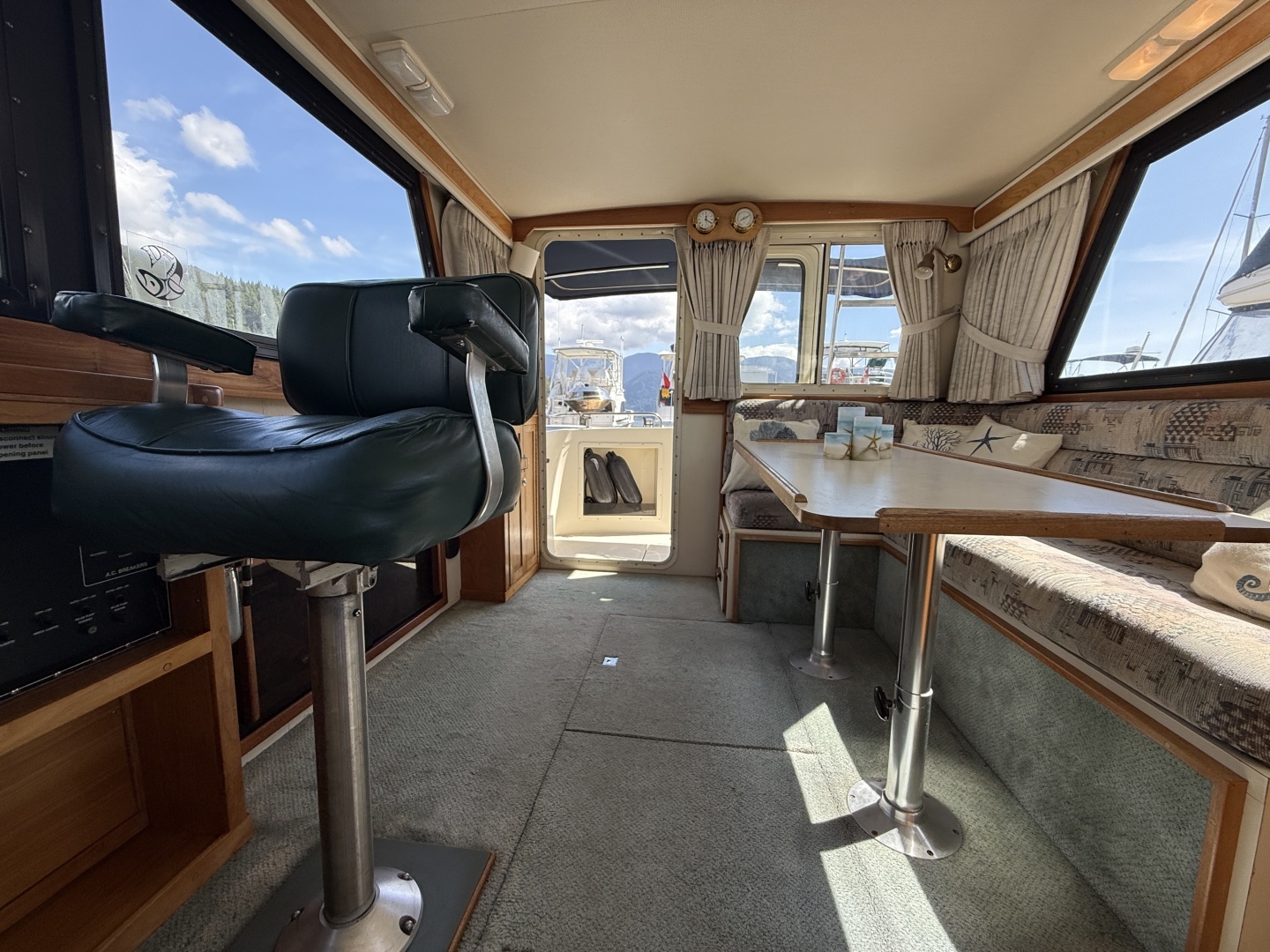 1994 Camano 31 Troll - Image 29