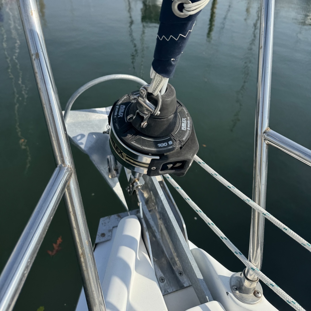 2002 Hunter 326 - Image 21