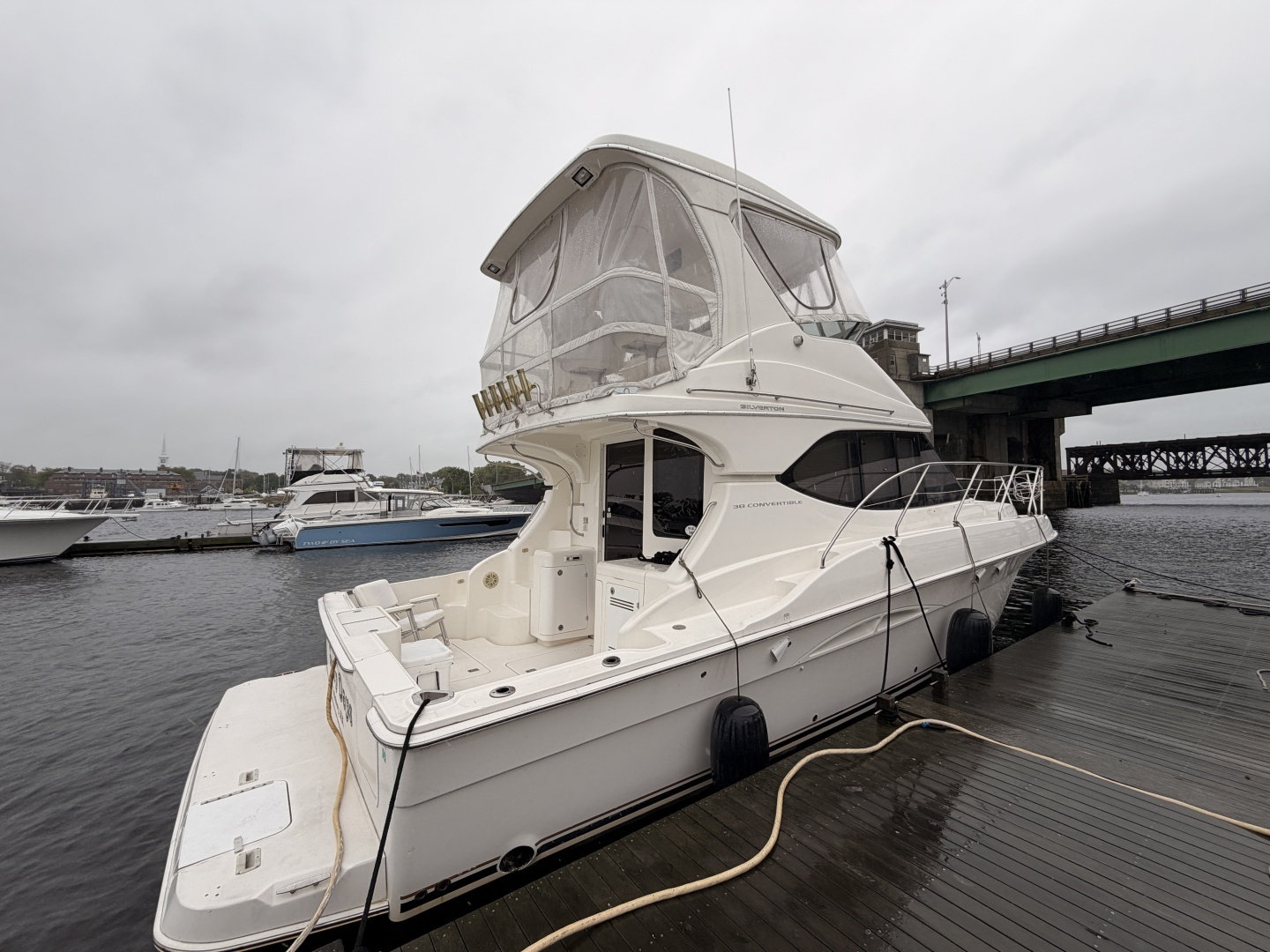 2006 Silverton 38 Convertible - Image 29