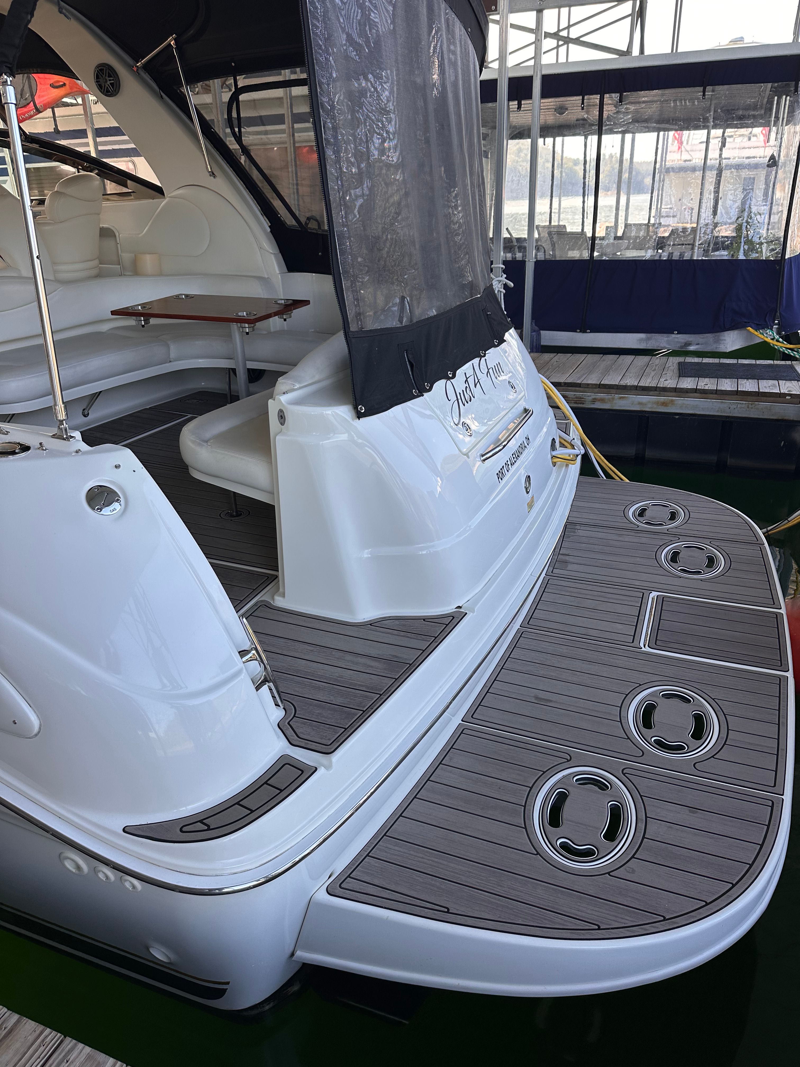 2001 Sea Ray 380 Sundancer - 7