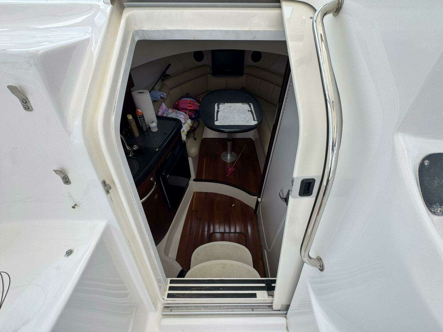 2011 Boston Whaler 305 Conquest - Image 37
