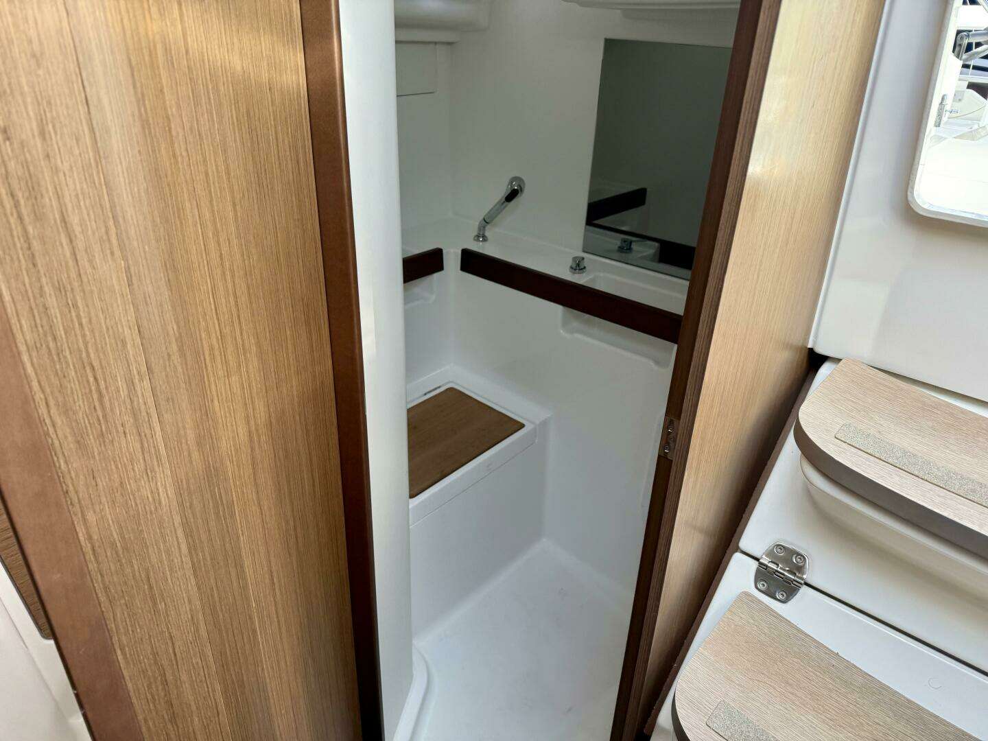 2021 Beneteau 35.1 - Image 19
