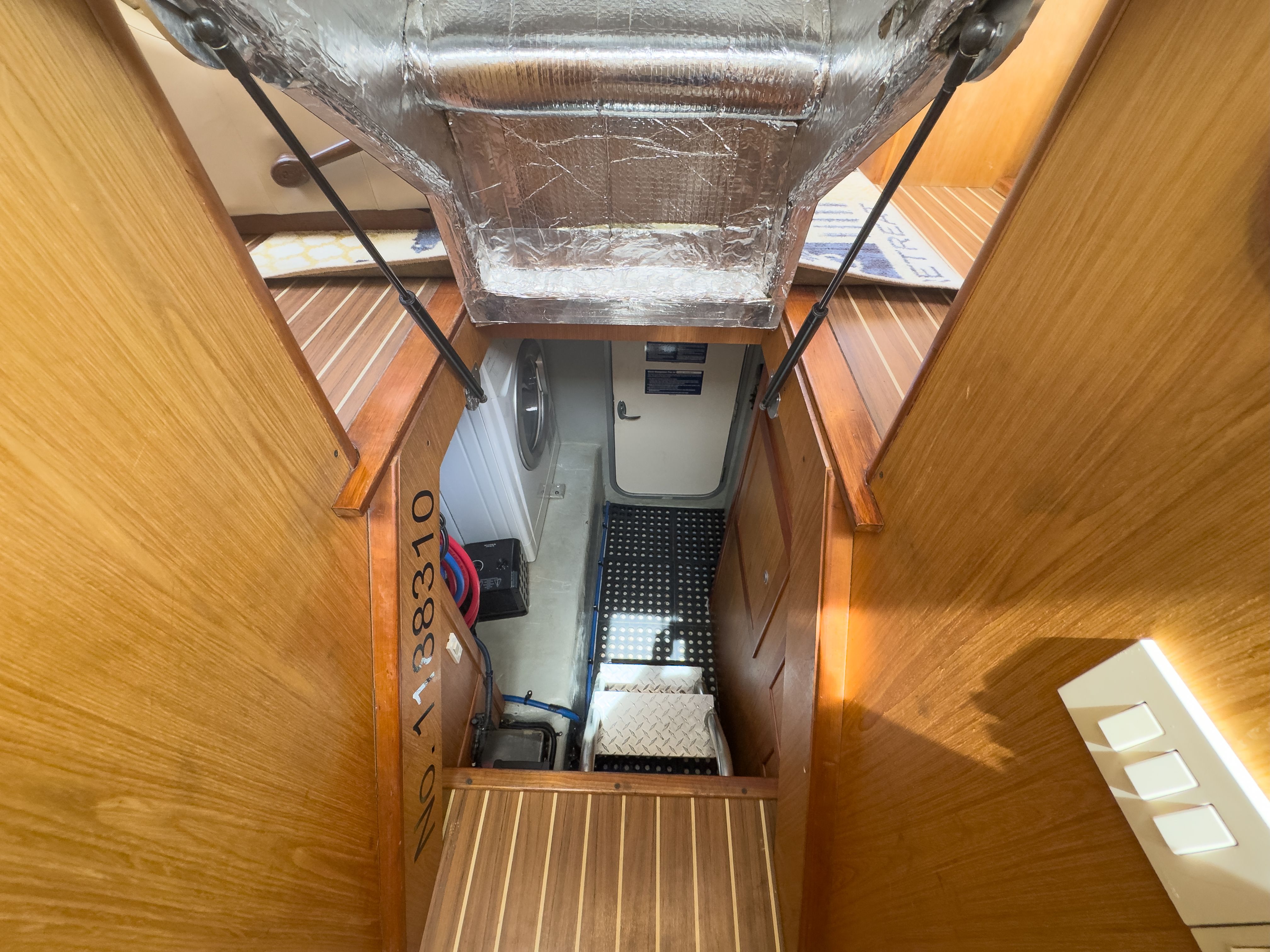 2006 Mainship 43 Trawler - 58