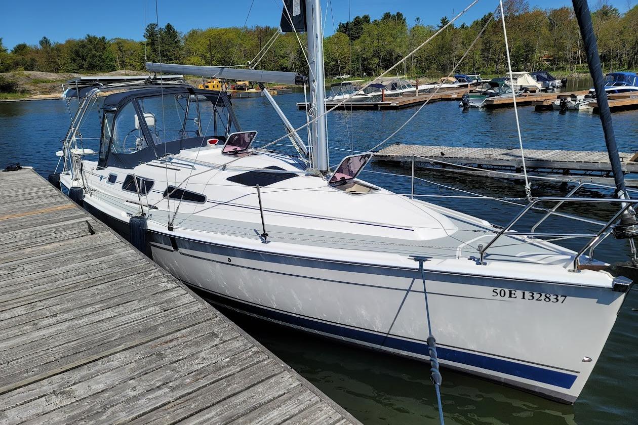 2005 Hunter 33