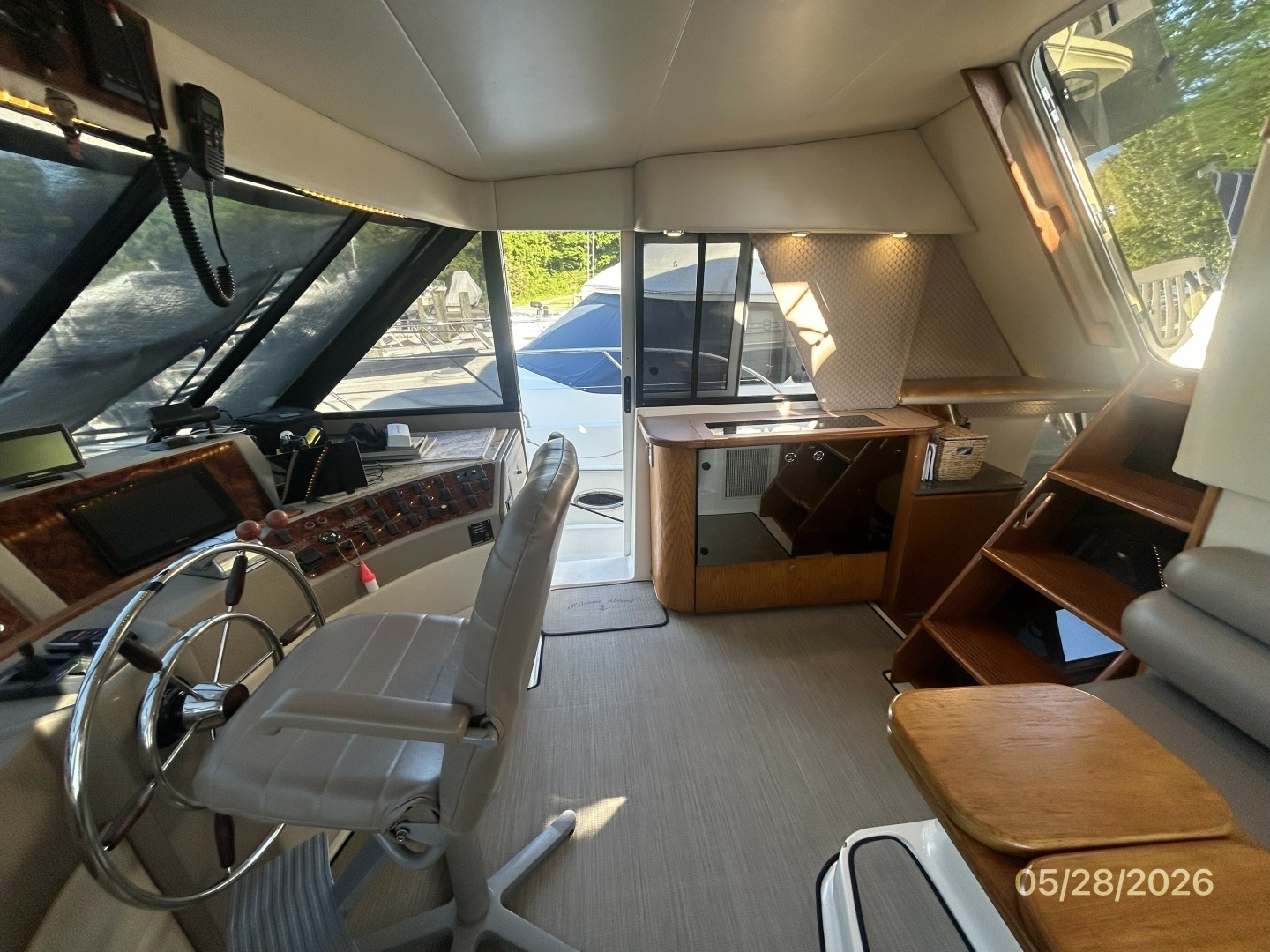 1998 Bayliner 4788 - Image 51