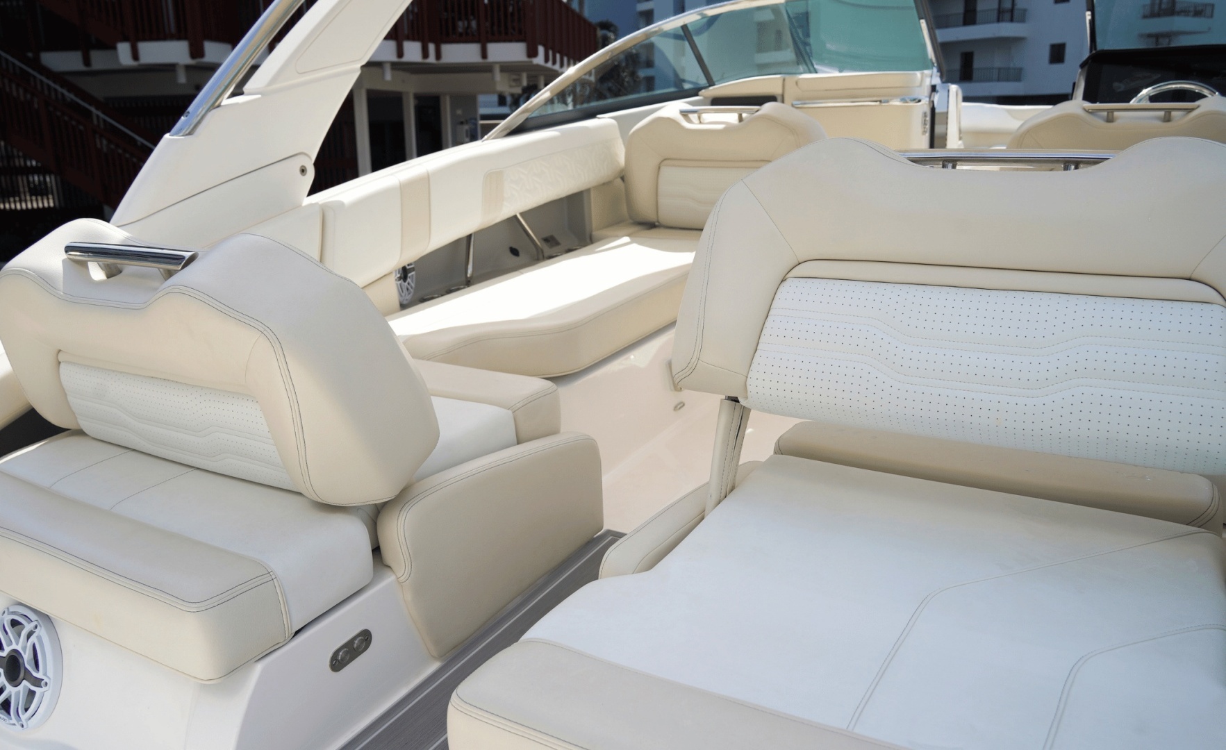 2024 Regal LX9 - Image 29