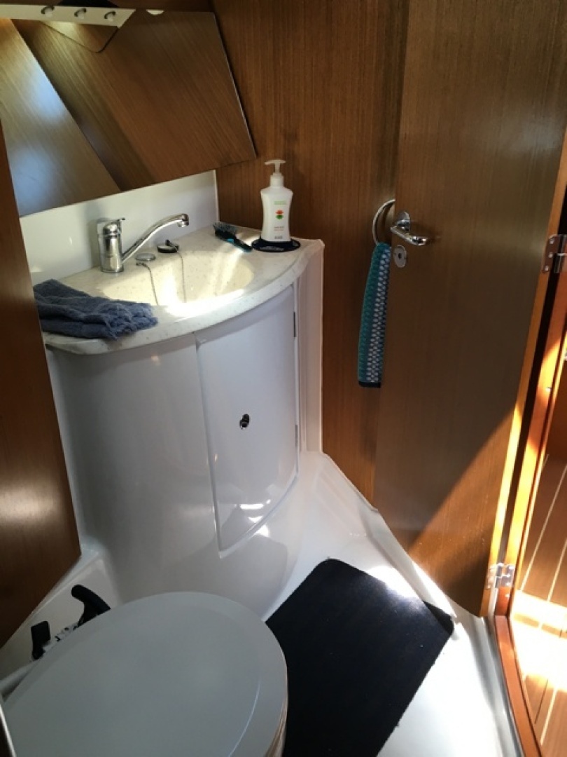 2007 Jeanneau Sun Odyssey 42i - Image 55