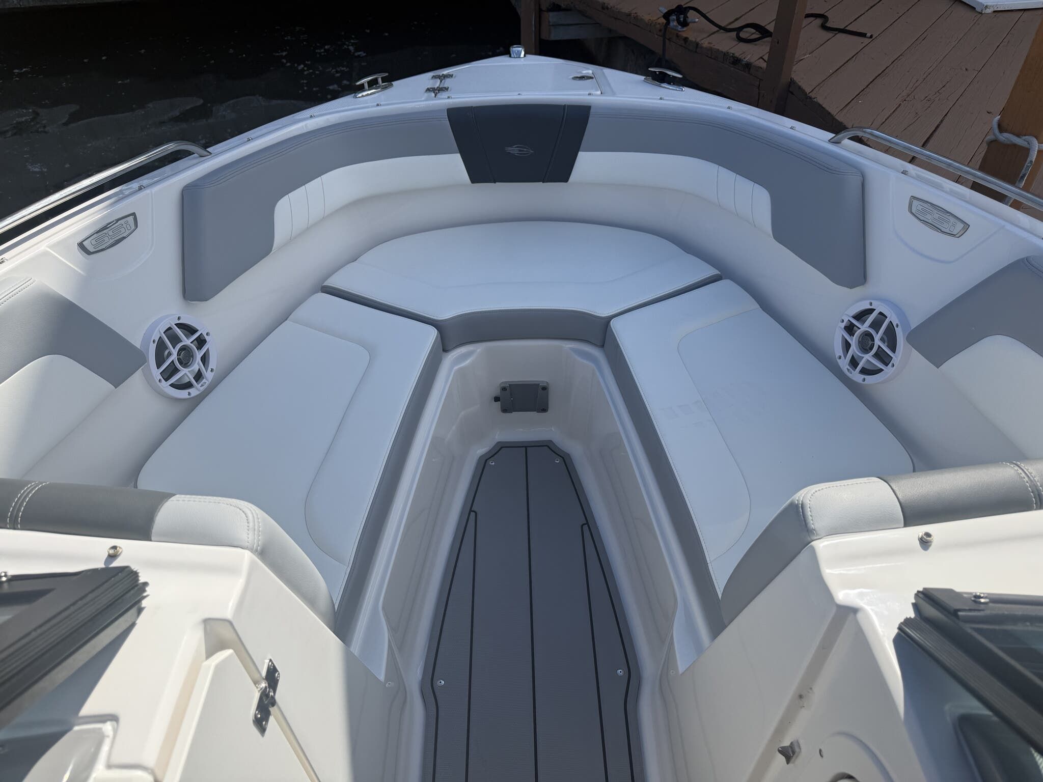 2026 Chaparral SSI 23 - 6
