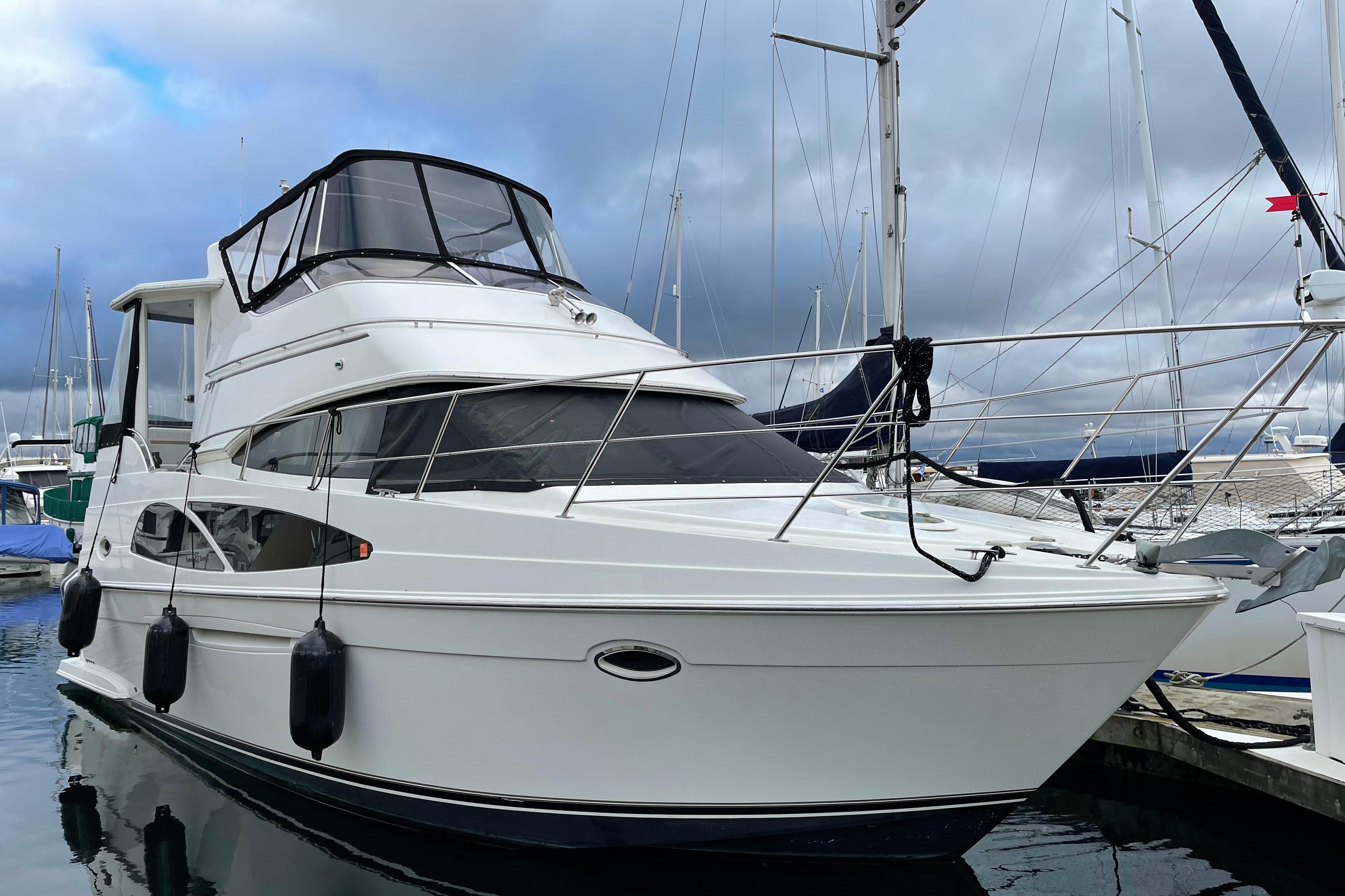 2006 Carver 366 Motor Yacht