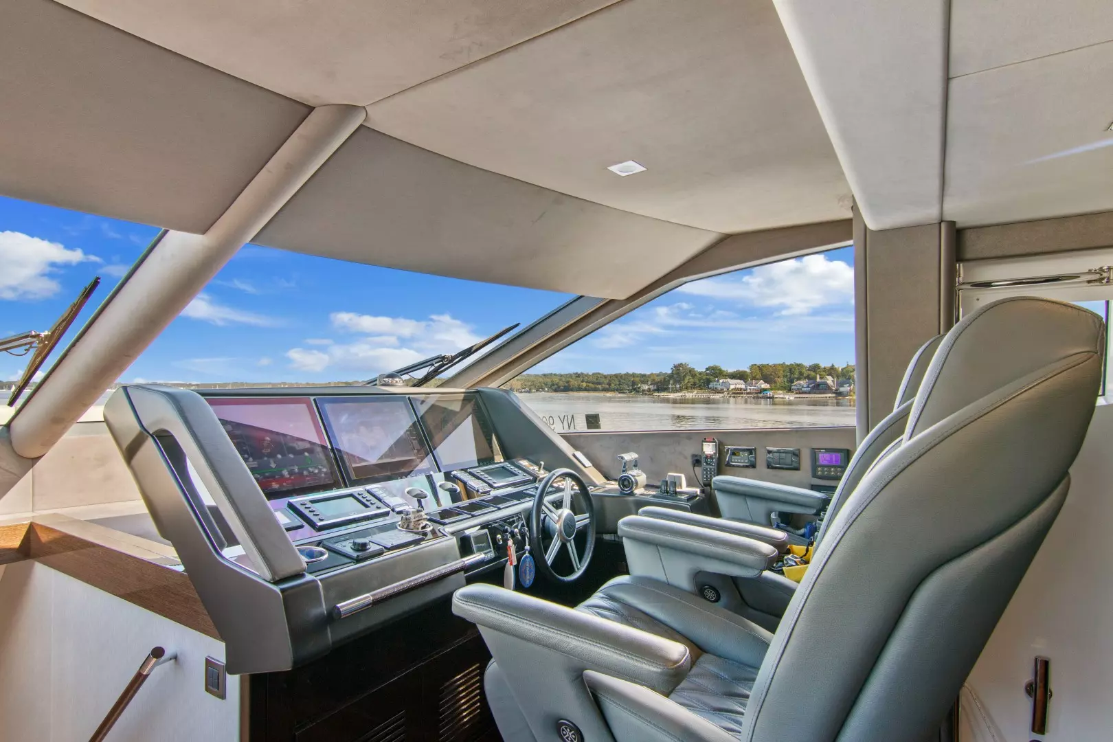 2019 Sunseeker 86 Yacht - Image 34