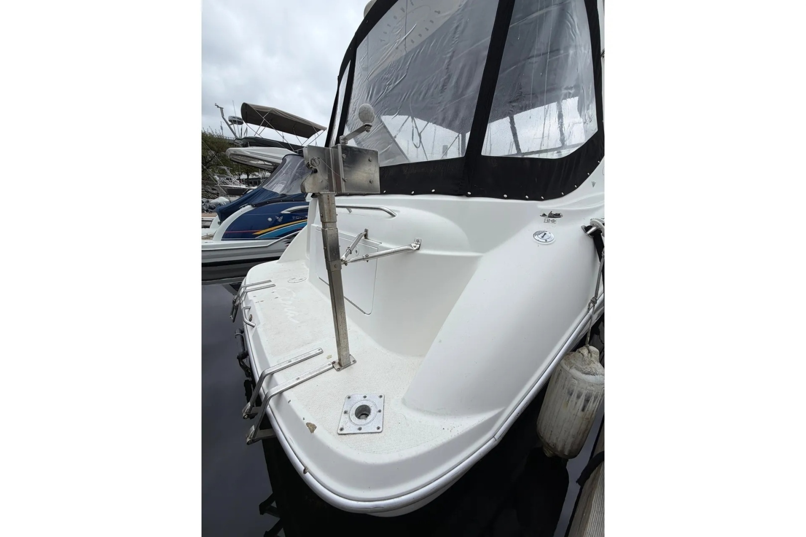 1999 Bayliner 3055 Ciera - Image 8