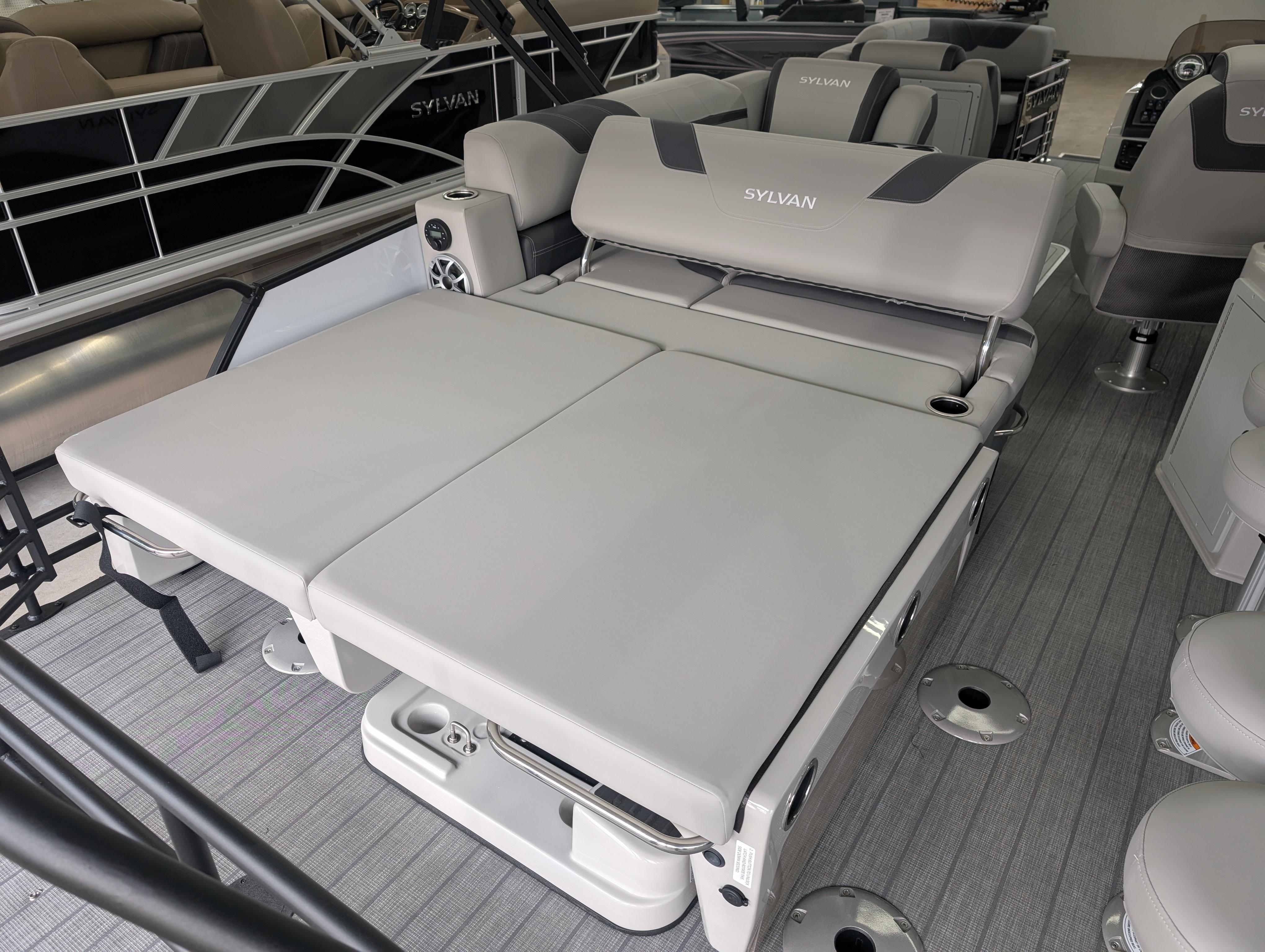 2025 Sylvan L3 DLZ Bar boat with luxurious seating and modern design.