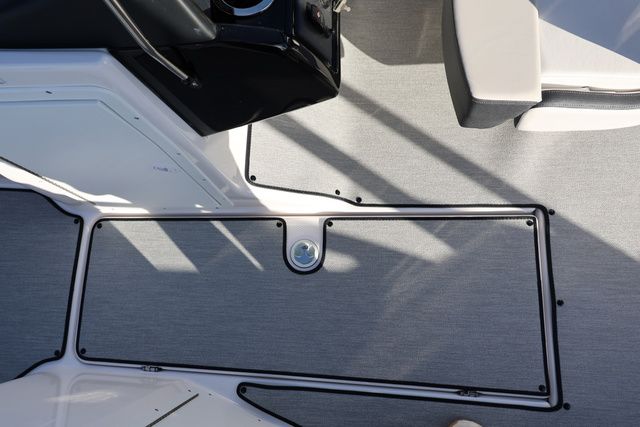 2026 Yamaha Boats AR 195 BOTH COLORS AVAILABLE - 19