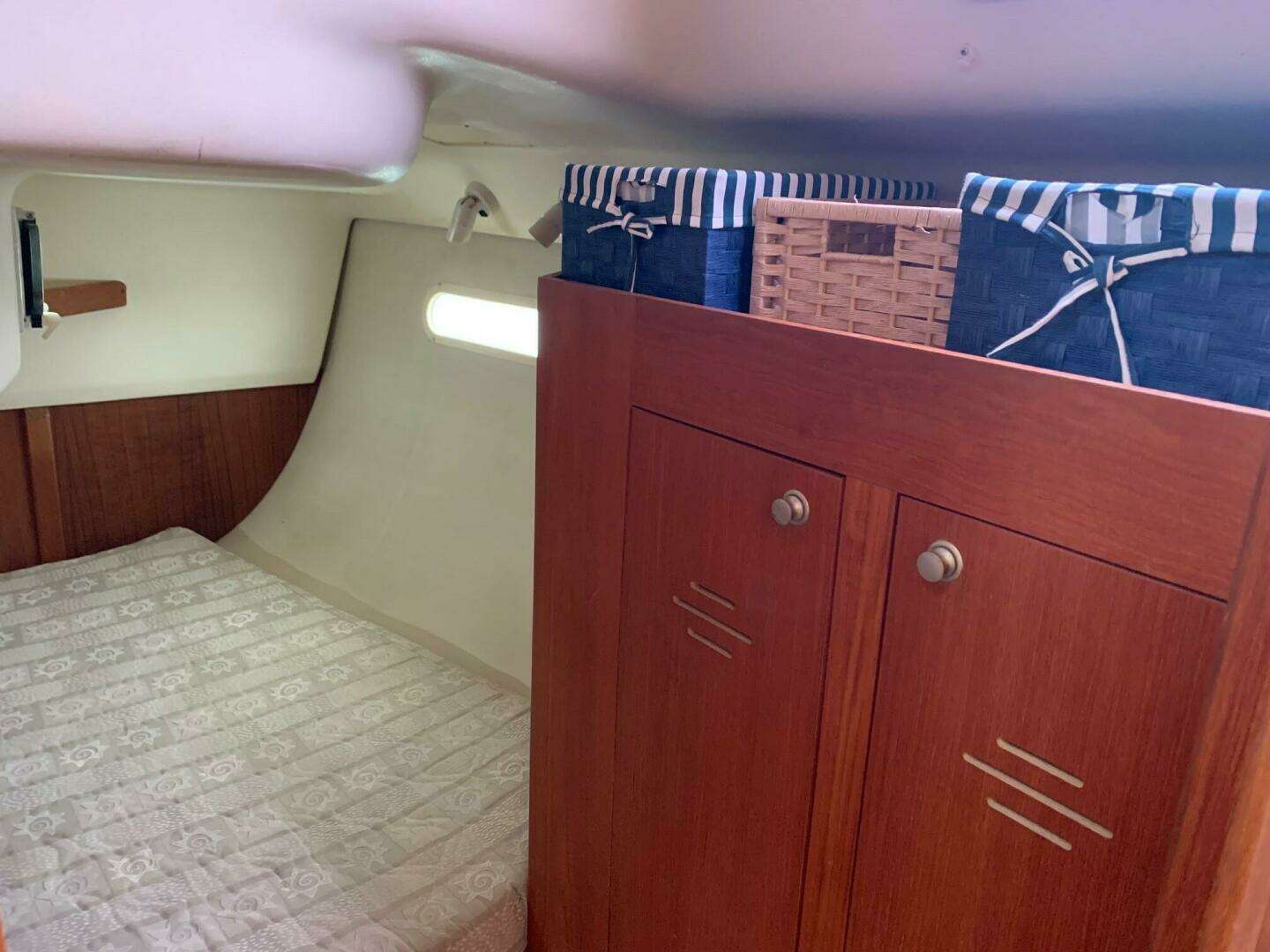 2001 Hunter 340 - Image 12