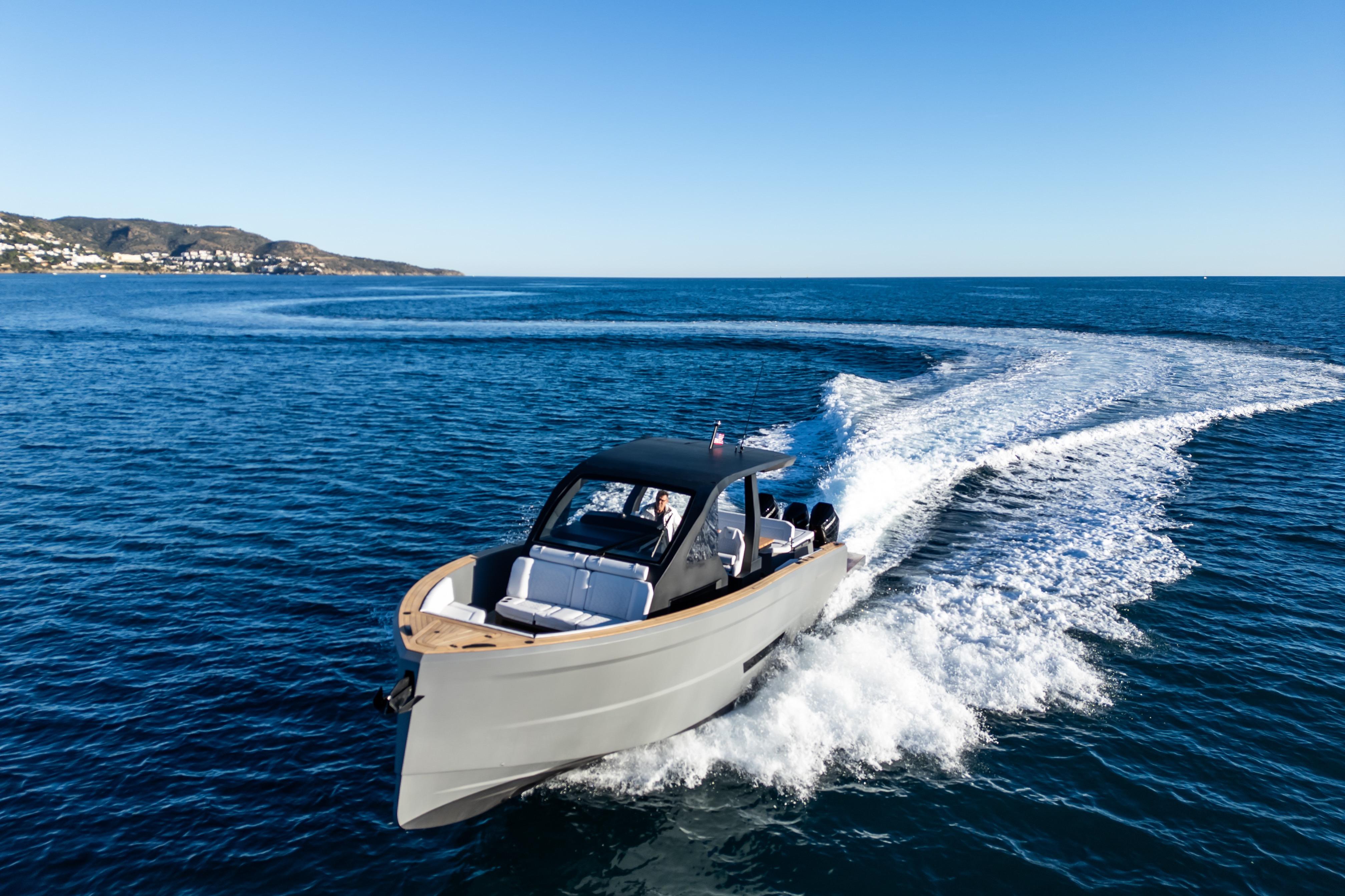 2026 Maxim Yachts 44 R