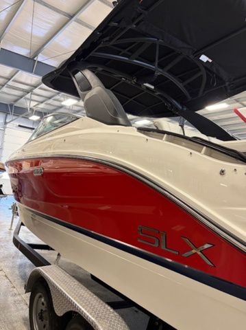2023 Sea Ray SLX 260 - 3