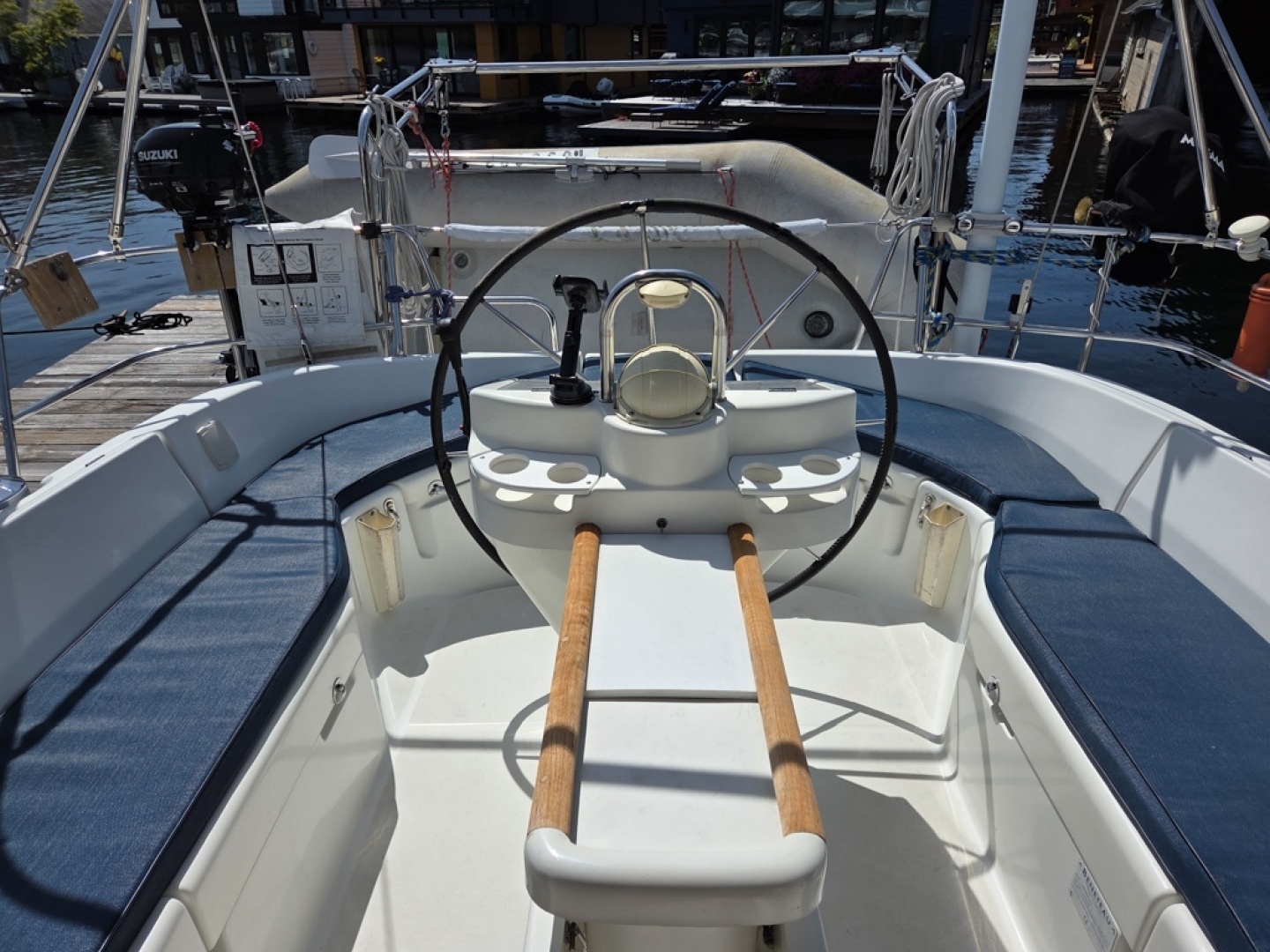 2000 Beneteau Oceanis 411 - Image 14